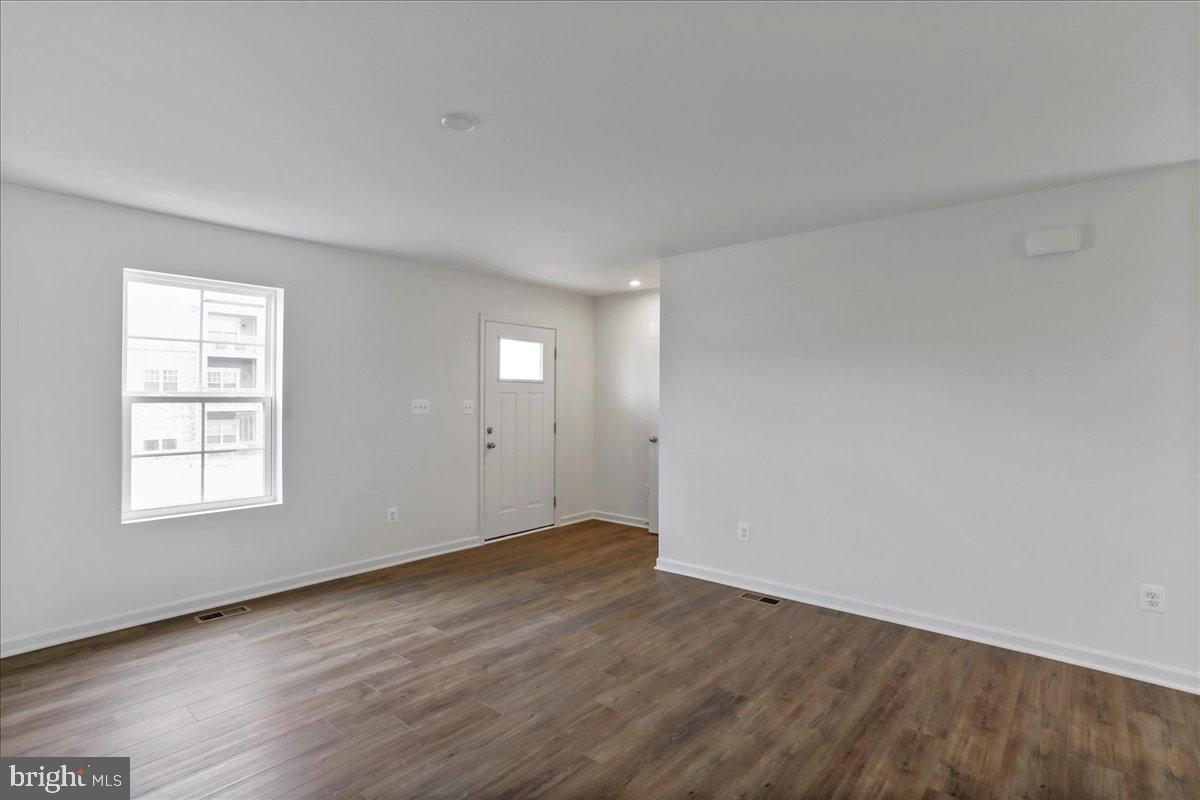 OVERLOOK AT RIVERSIDE - Residential Lease