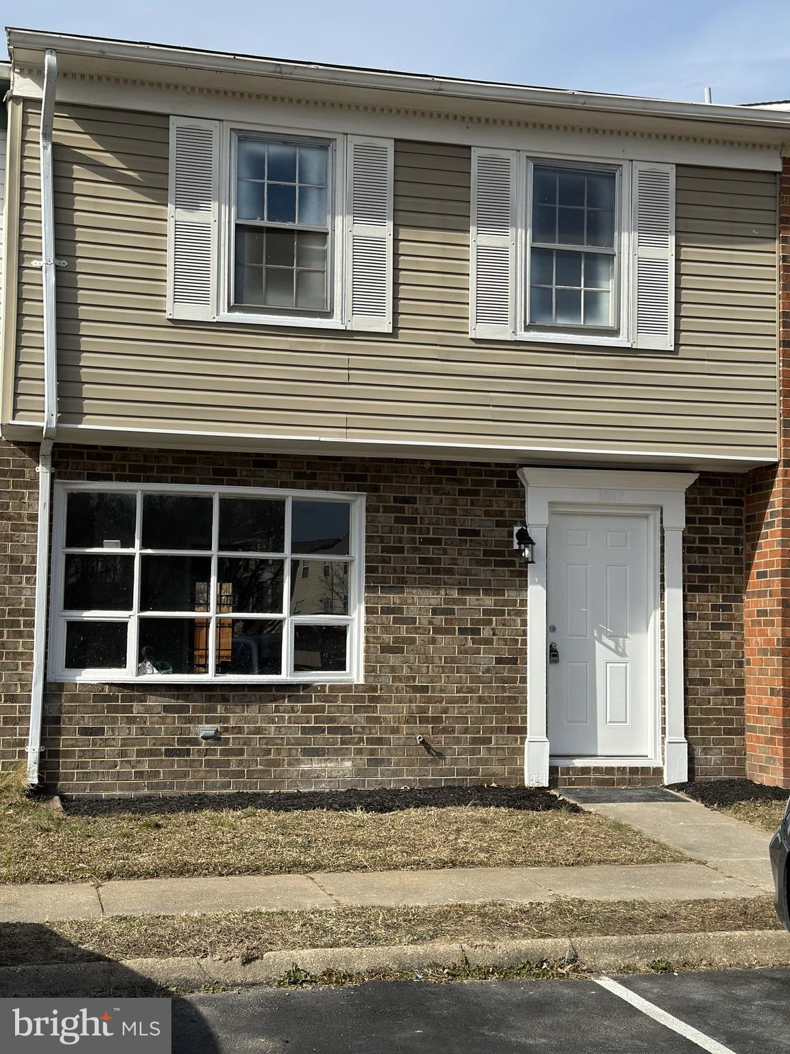 This delightful starter home is waiting for you. It features three bedrooms, 1½ baths, a galley-style kitchen, a spacious primary bedroom, a storage shed, and washer/dryer hookups. Location: Conveniently situated minutes from Downtown Fredericksburg, Leeland Station VRE, I-95, Route 1, shopping centers, restaurants, and much more.