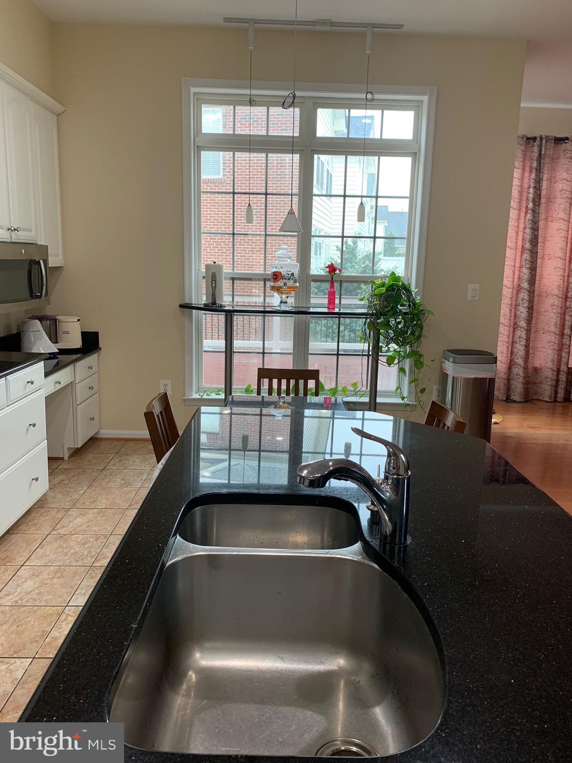 GREAT OAK - Residential Lease