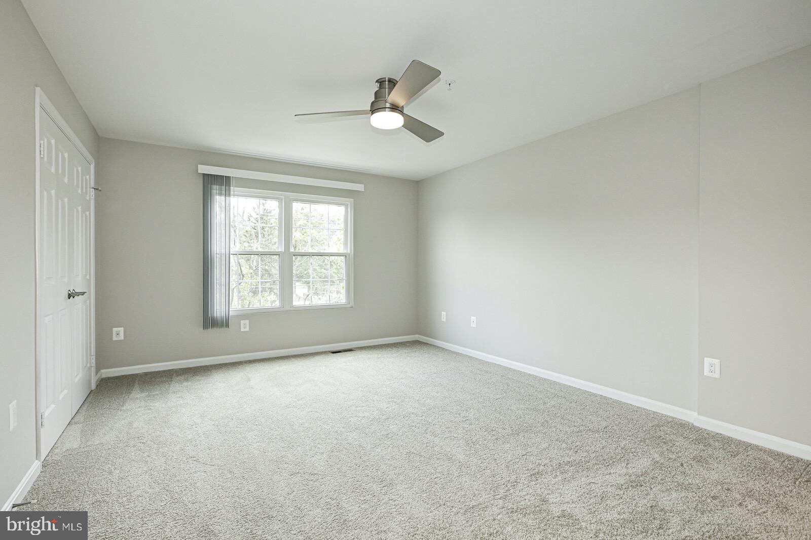 ARLINGTON RIDGE - Residential Lease