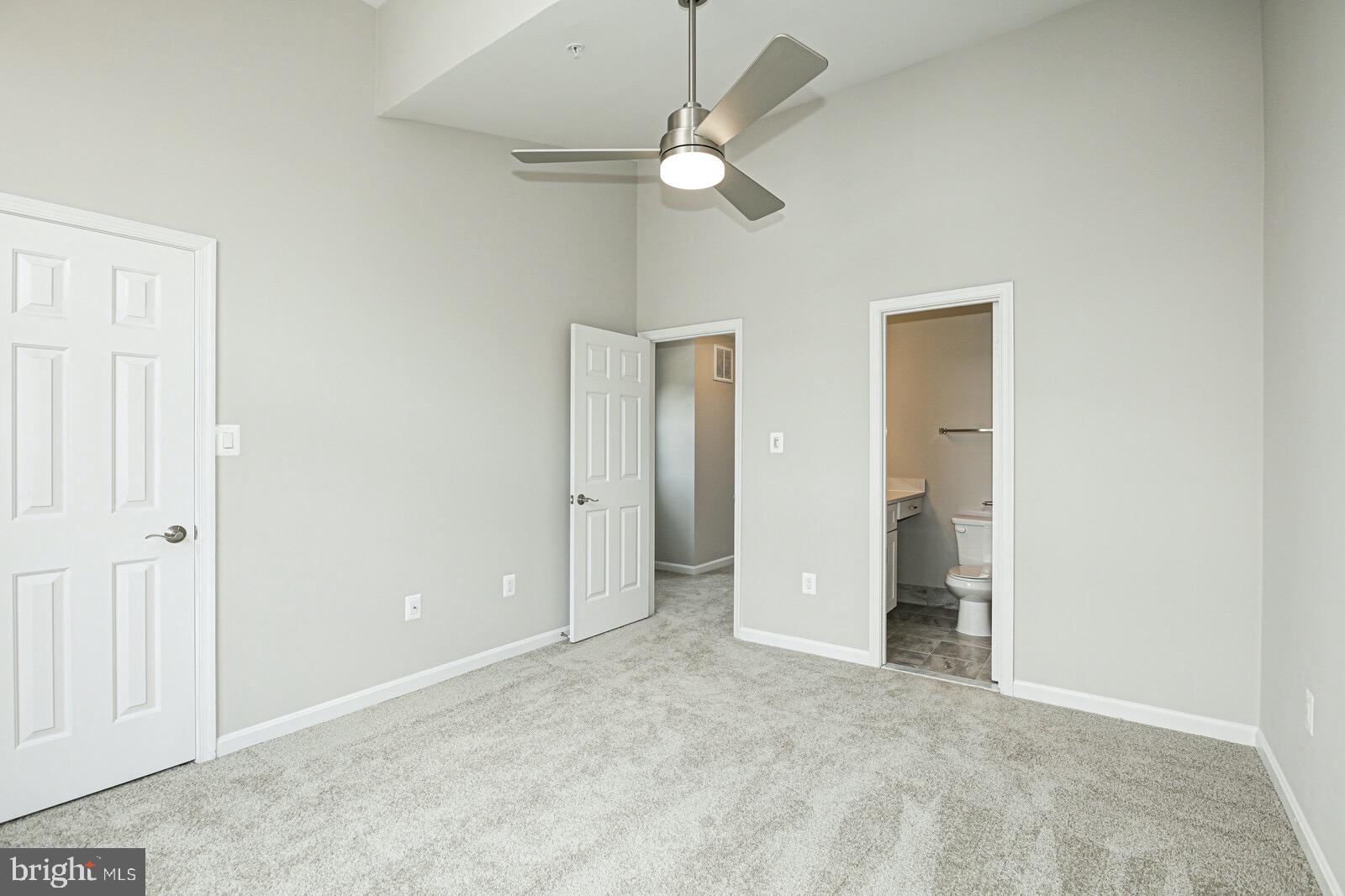 ARLINGTON RIDGE - Residential Lease