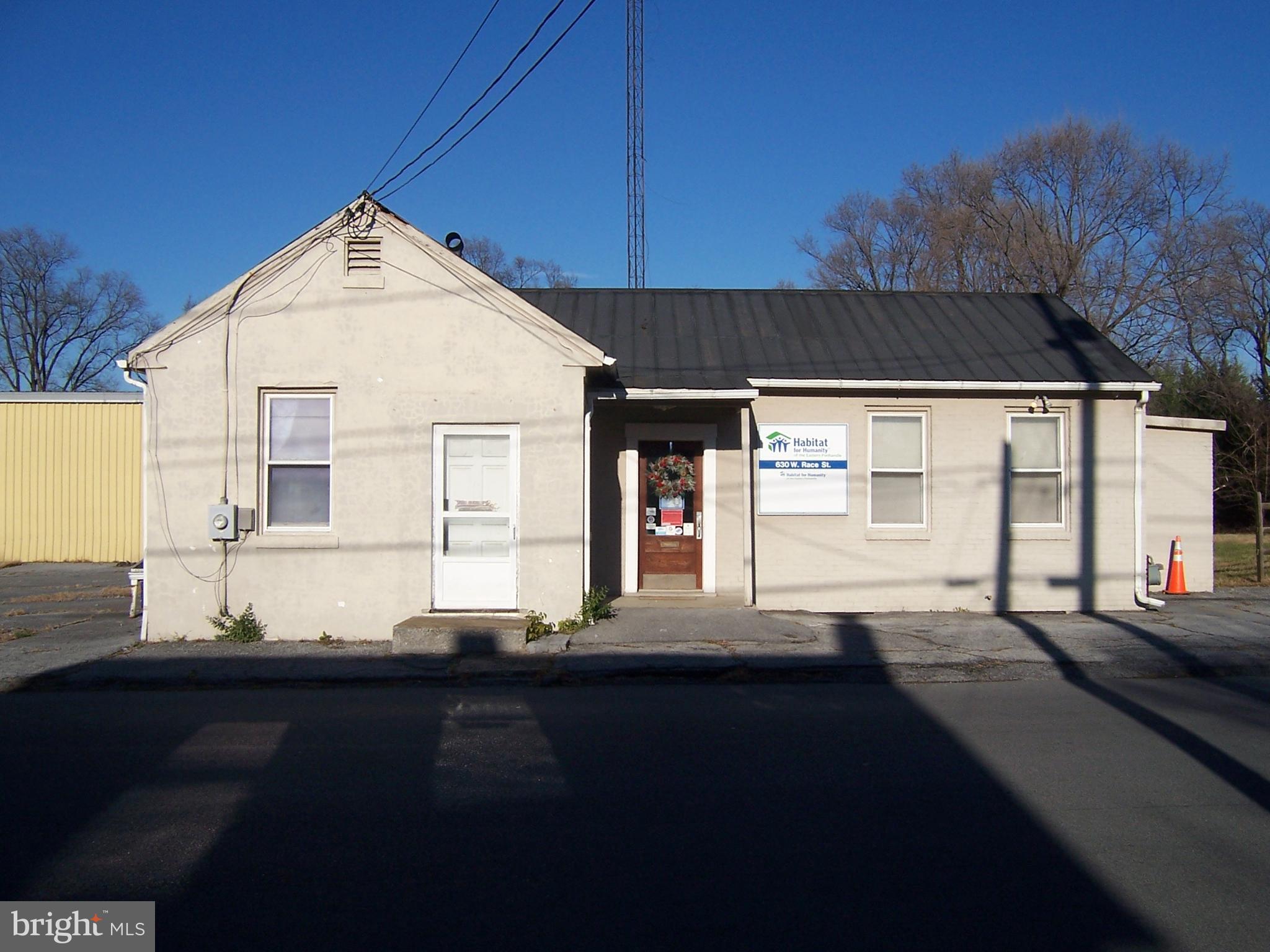 Discover the perfect space for your business in this well-maintained, approximately 1,200 sq. ft.  +/-  office building. Offering a smart, functional layout and excellent features, this property is ideal for professionals, small businesses, and growing teams  LAWYER,INSURANCE AGENT WILL HANDLE  STAFF OF 4 IDEAL FOR 3 MEMBER'S IN A OFFICE LOTS OF PARKING EASLY TO OWN THAN TO RENT CHECK THE NUMBERS - ONLY NEED 1 HOUR NOTICE  TO VIEW 

Property Highlights: Approx. 1,200 sq. ft. of usable office space. Executive office for private work or leadership use, conference room perfect for meetings, presentations, with walk in safe , room for 2 more private offices ,kitchenette area , ample parking for staff and clients. Gas heat & central air to keep your workspace comfortable year-round. Move-in condition – start operating immediately. Priced to sell – exceptional value for a quality commercial property. This is an outstanding opportunity to own a professional office space in excellent condition. Whether you're expanding or relocating, this building delivers convenience, comfort, and affordable ready to move into

Schedule a showing before it’s gone!