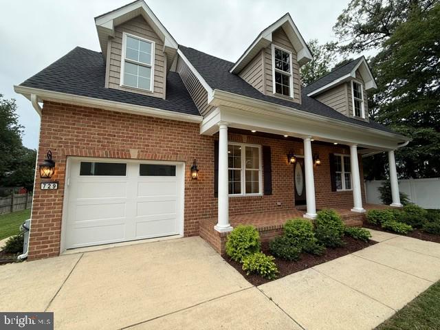 ELMHURST - Residential