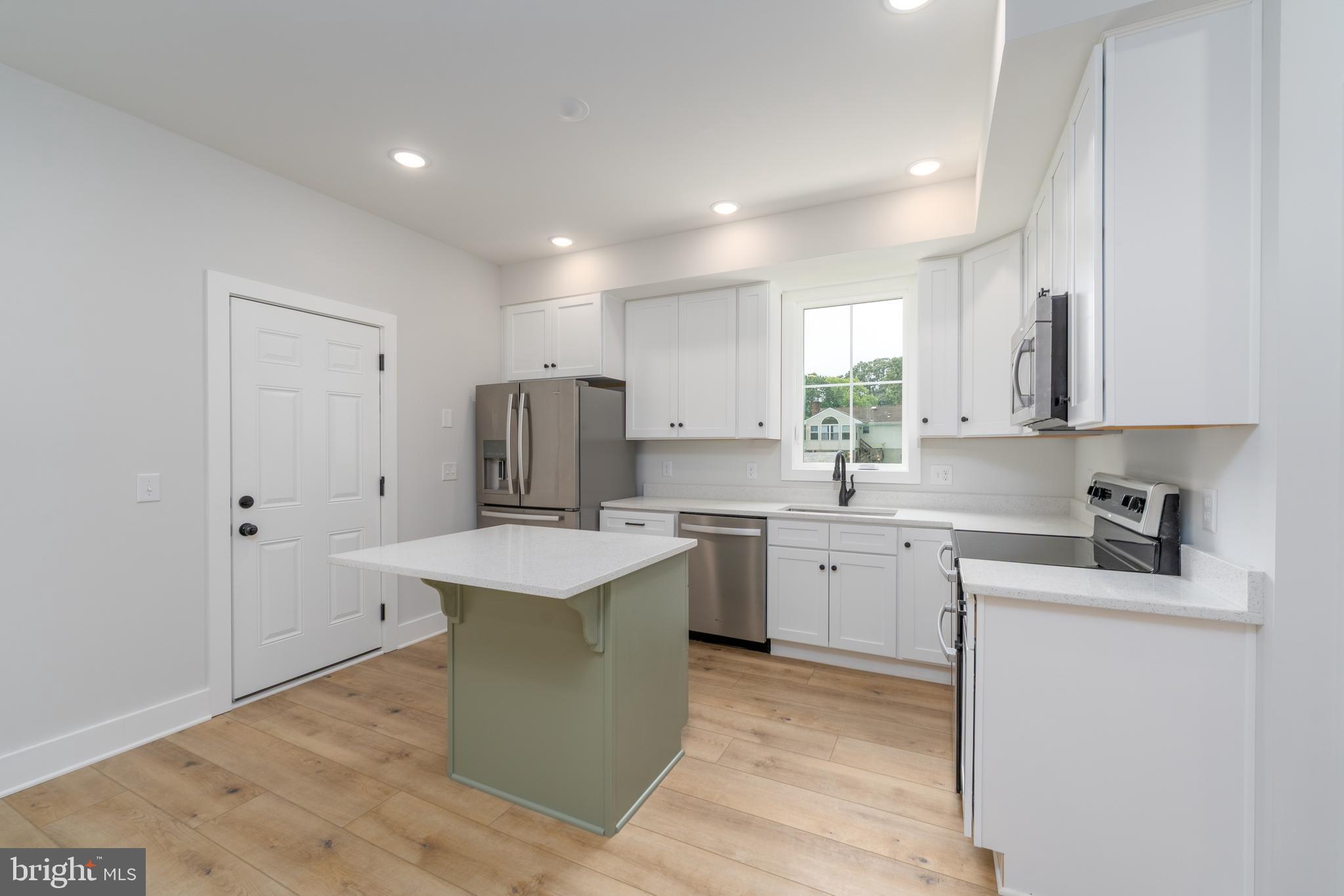 ELMHURST - Residential