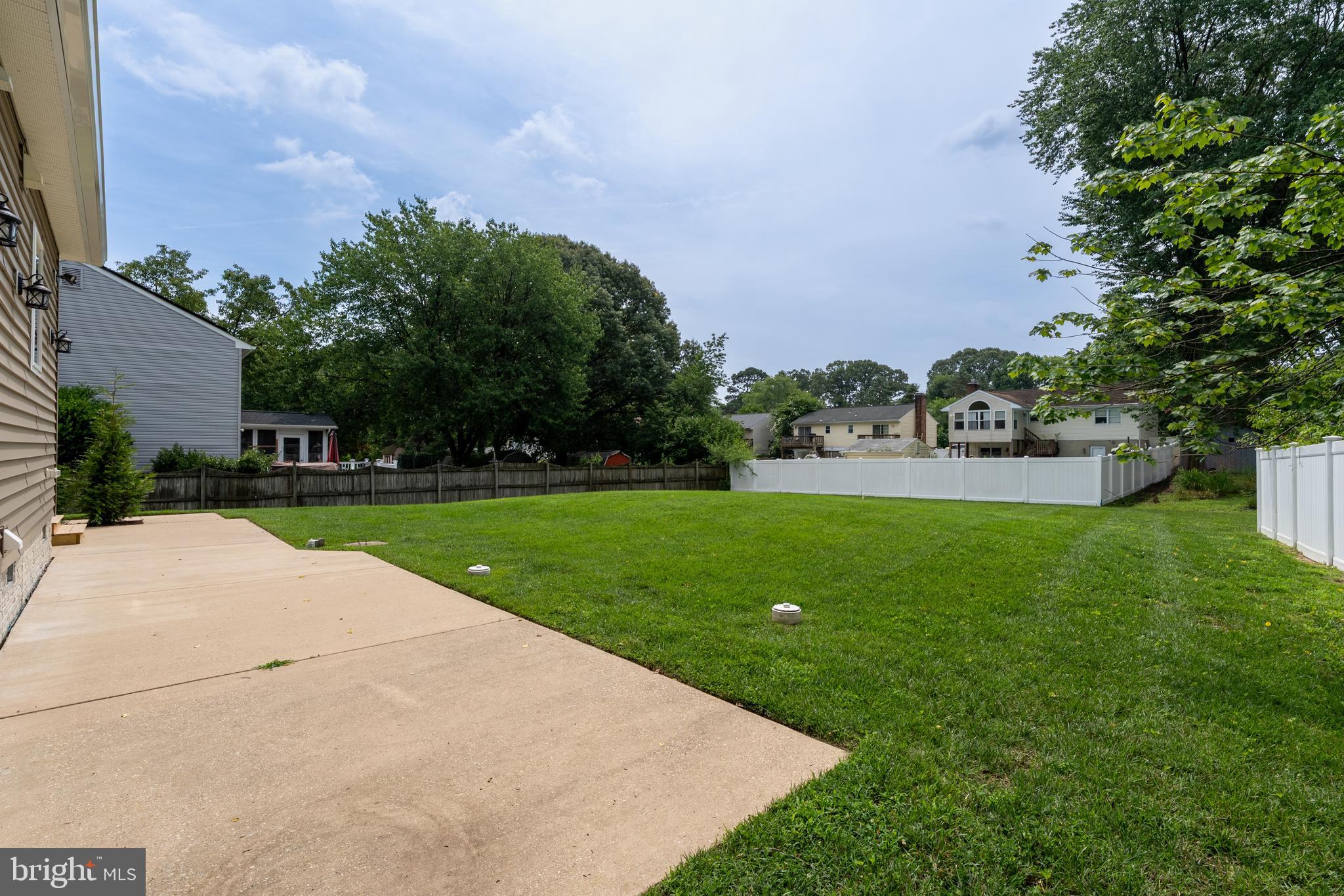 ELMHURST - Residential