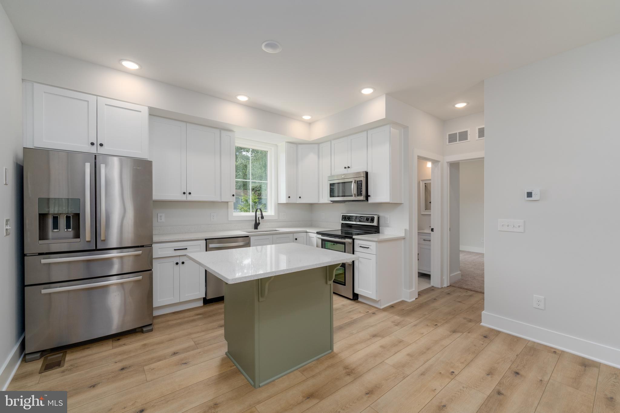 ELMHURST - Residential