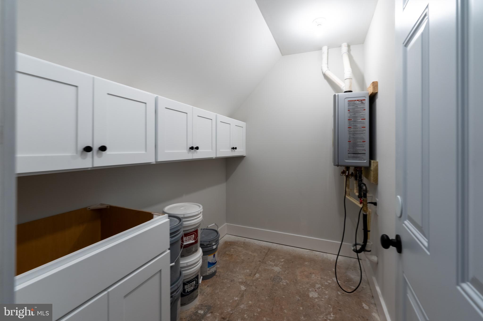 ELMHURST - Residential