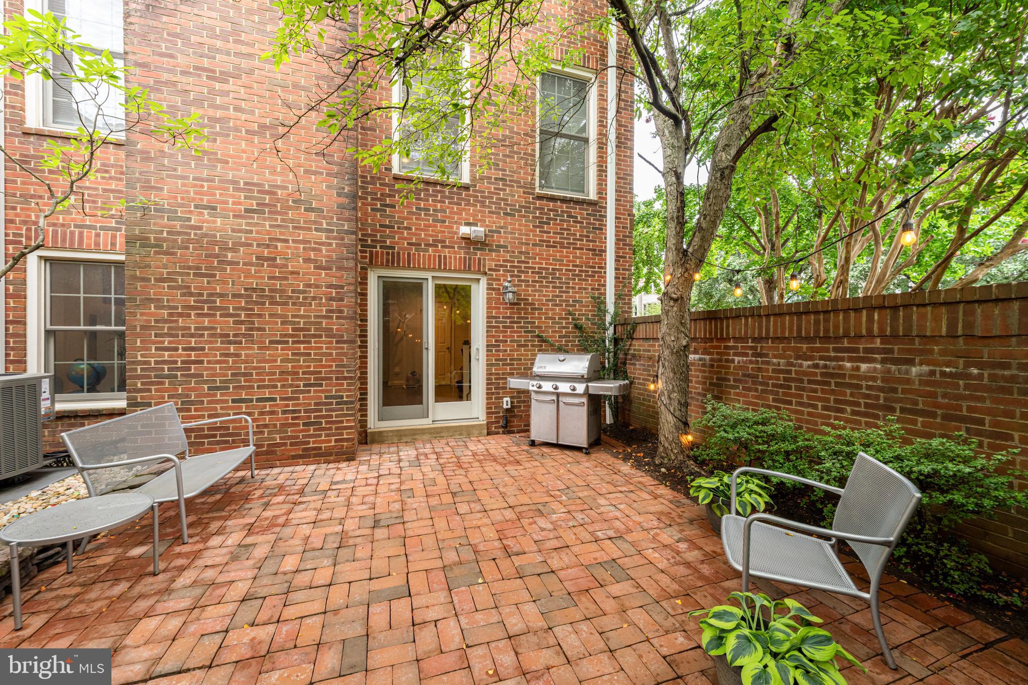 HIGHGATE - Residential