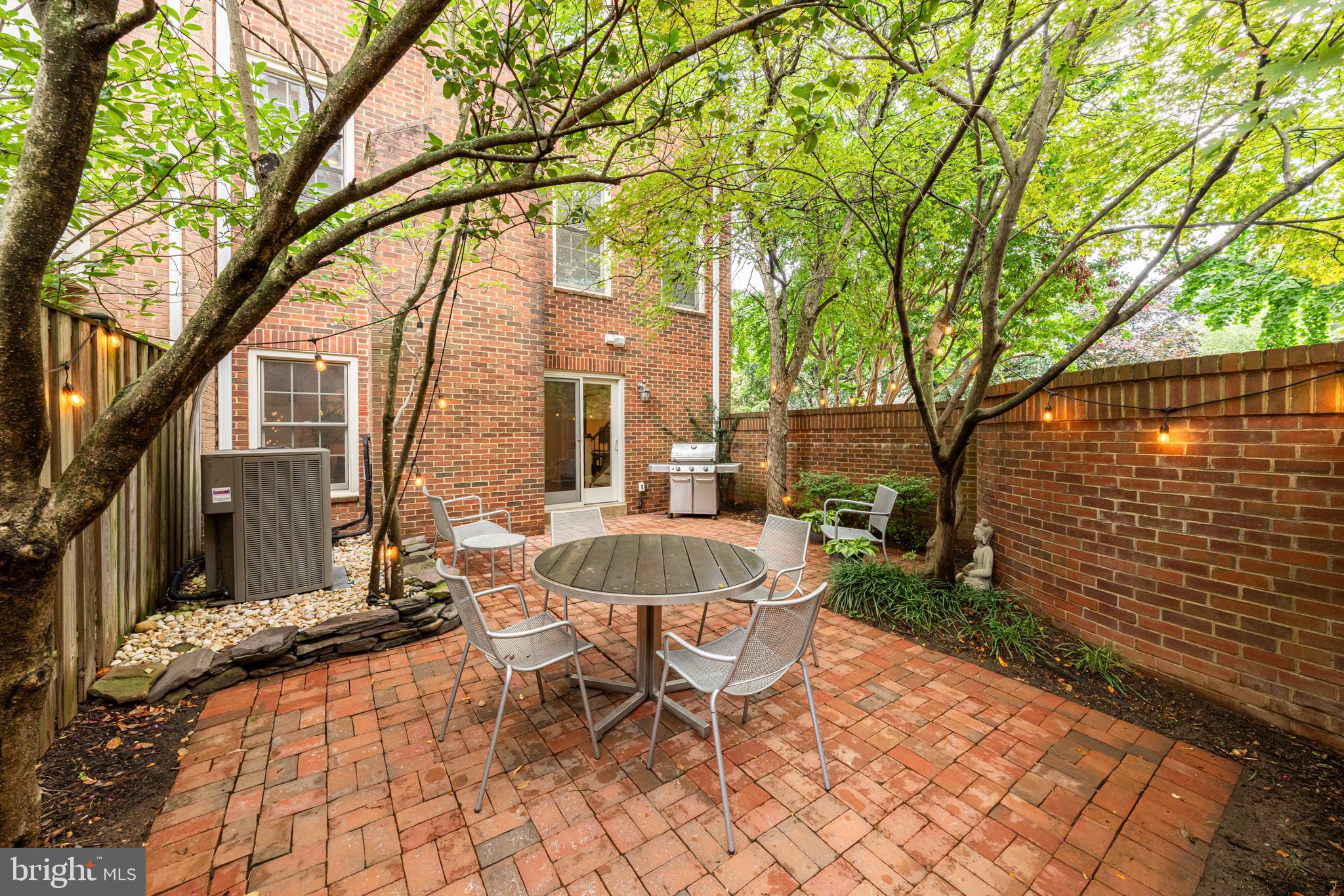 HIGHGATE - Residential