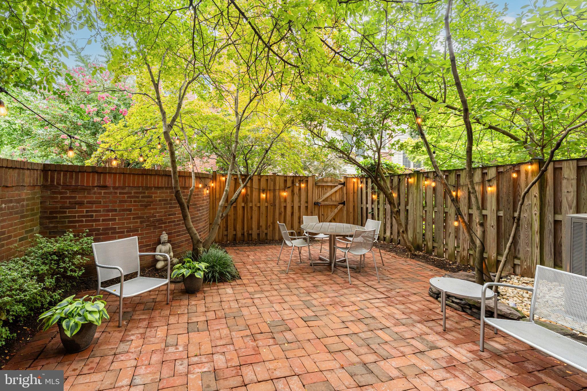 HIGHGATE - Residential