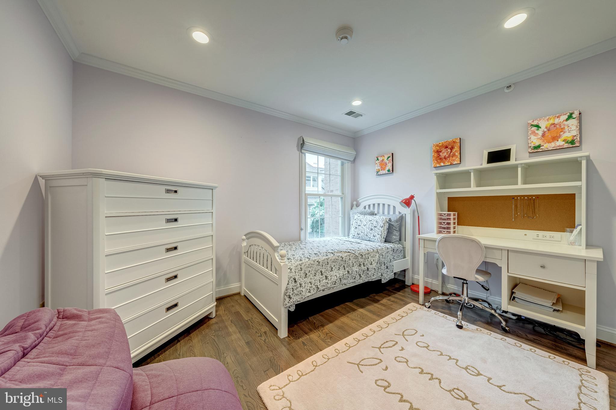 HIGHGATE - Residential