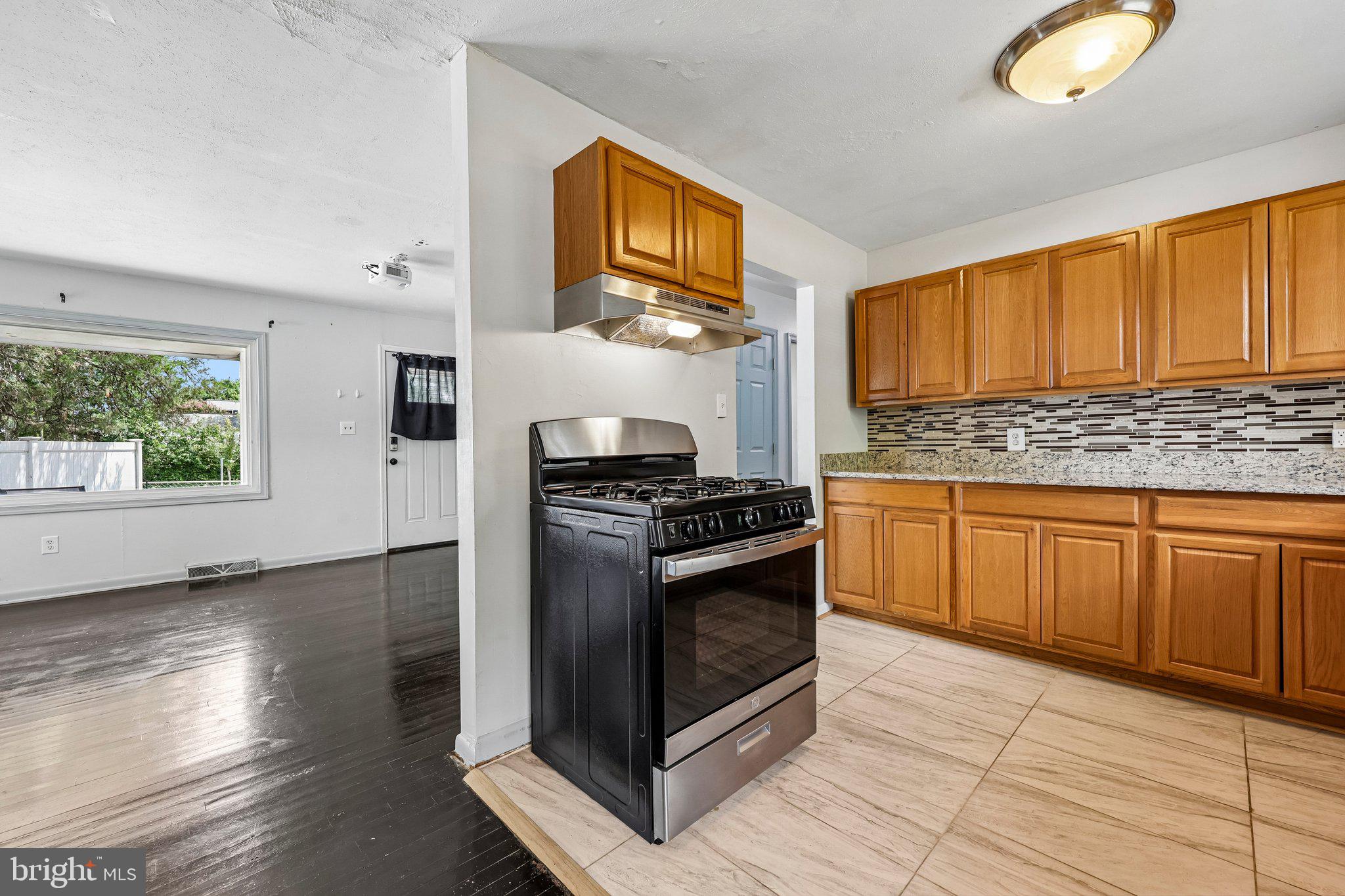 MAYFIELD - Residential