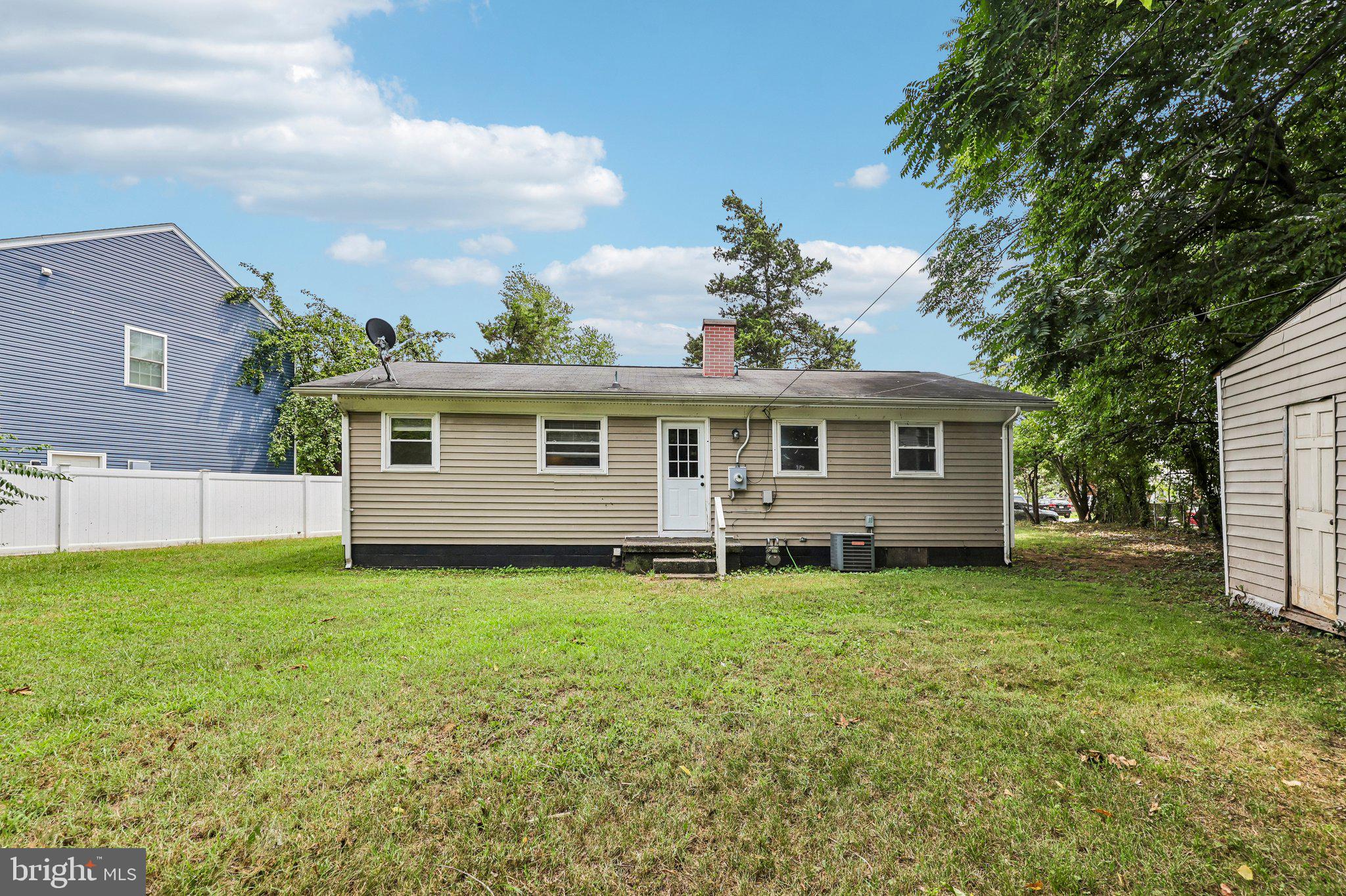 MAYFIELD - Residential