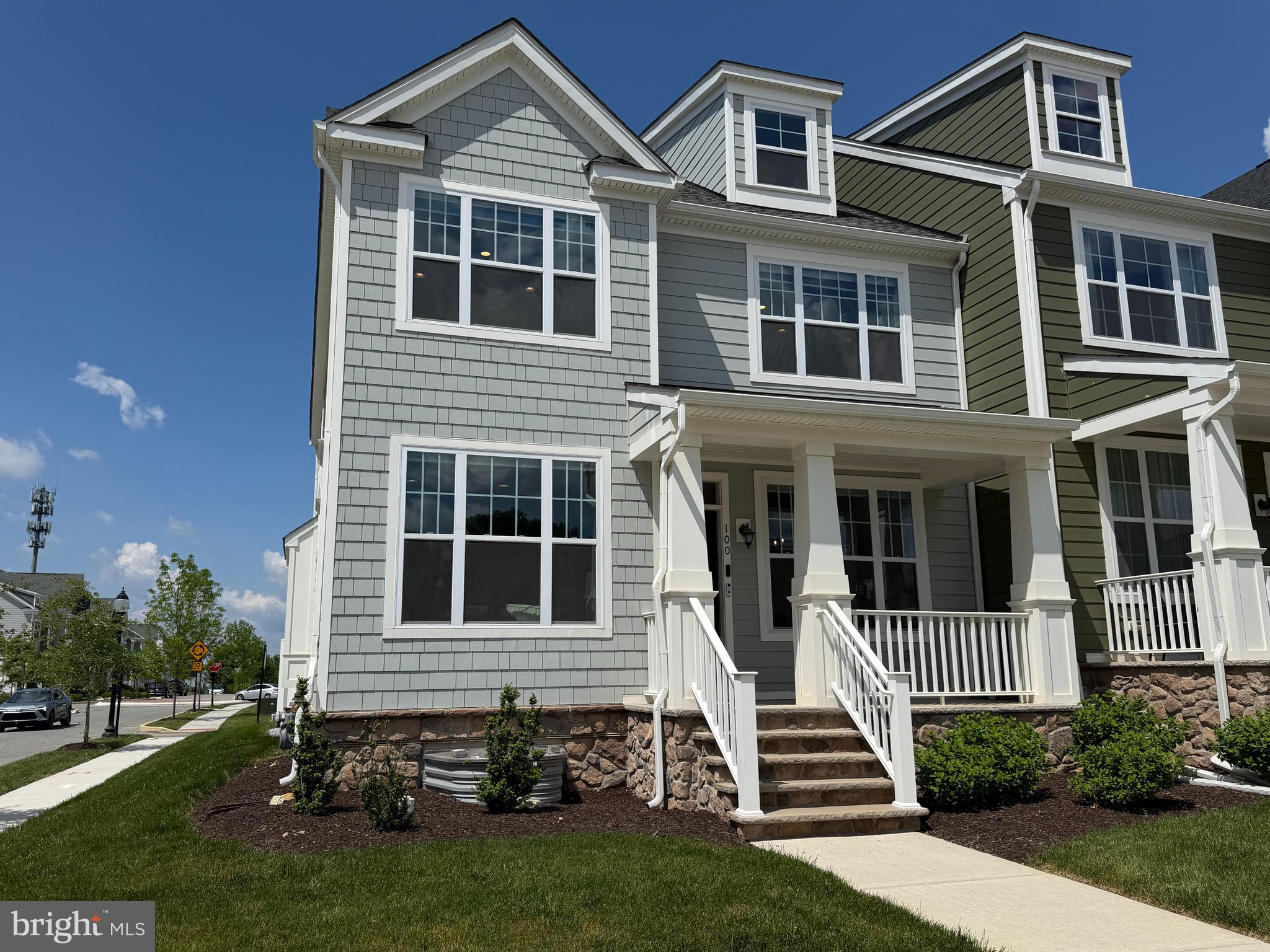 SPRING OAK - Residential