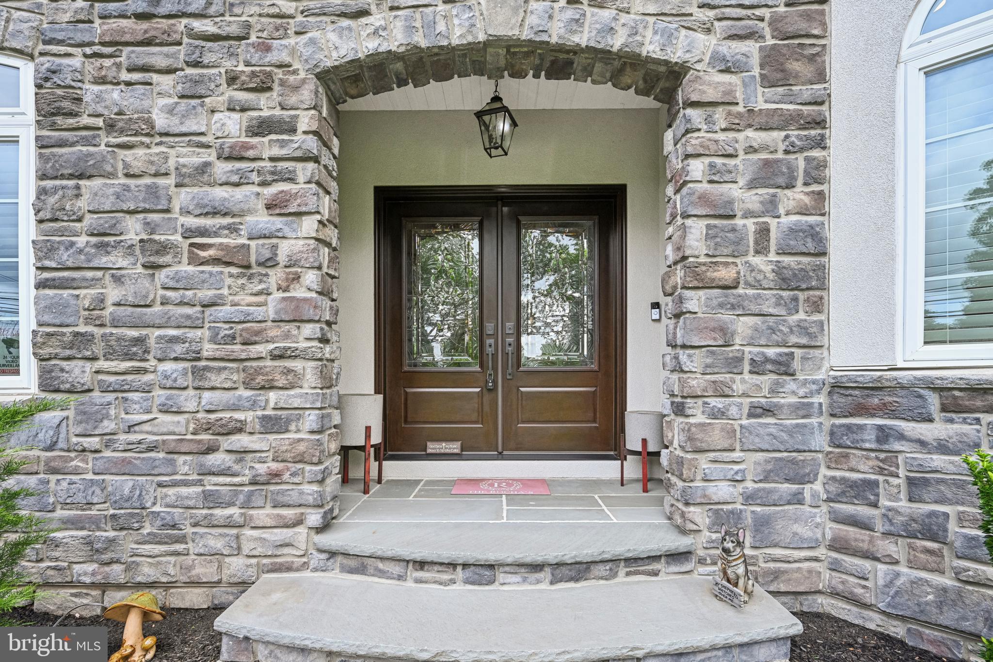 HUNTINGDON VALLEY - Residential