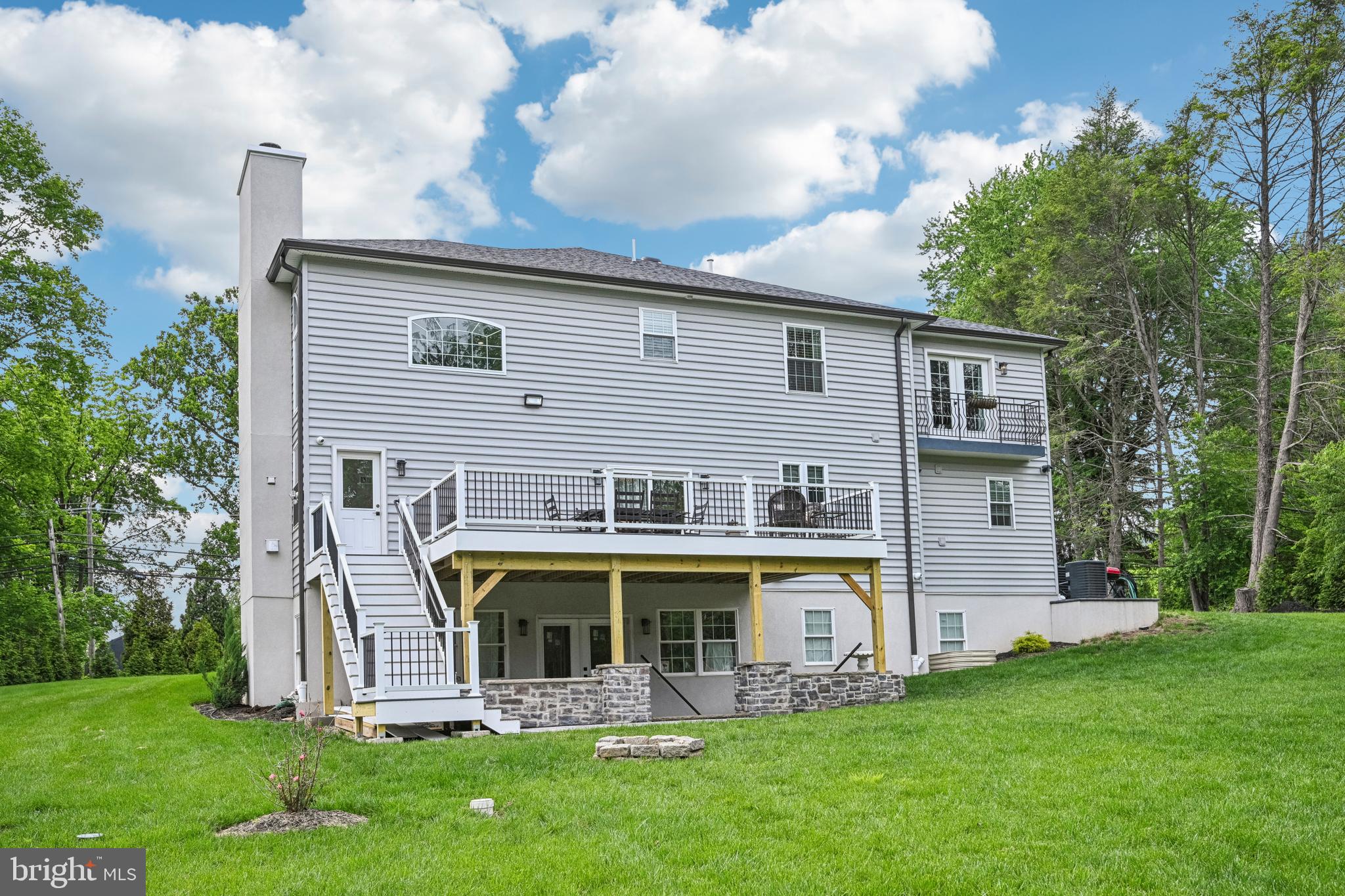 HUNTINGDON VALLEY - Residential