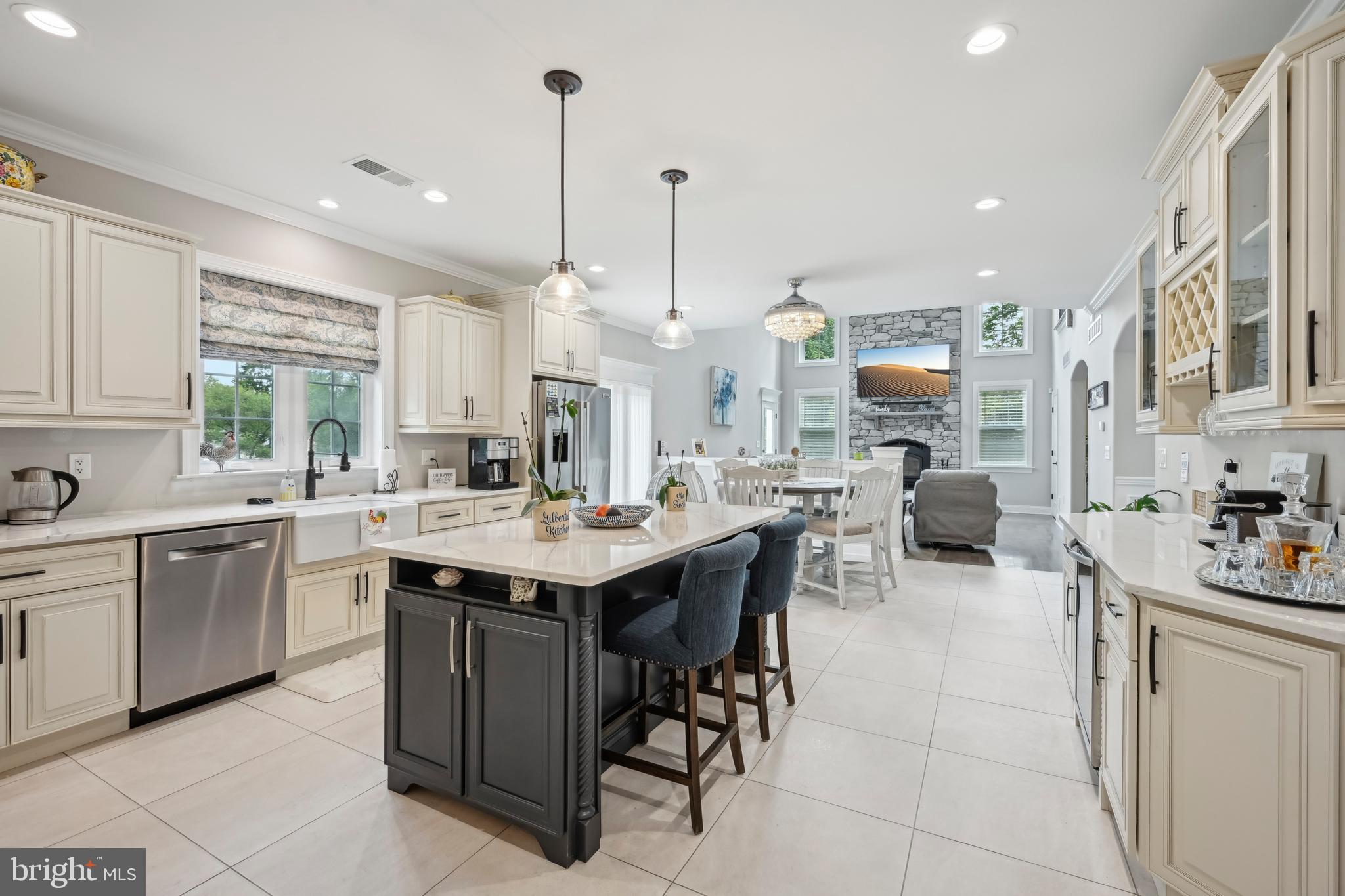 HUNTINGDON VALLEY - Residential