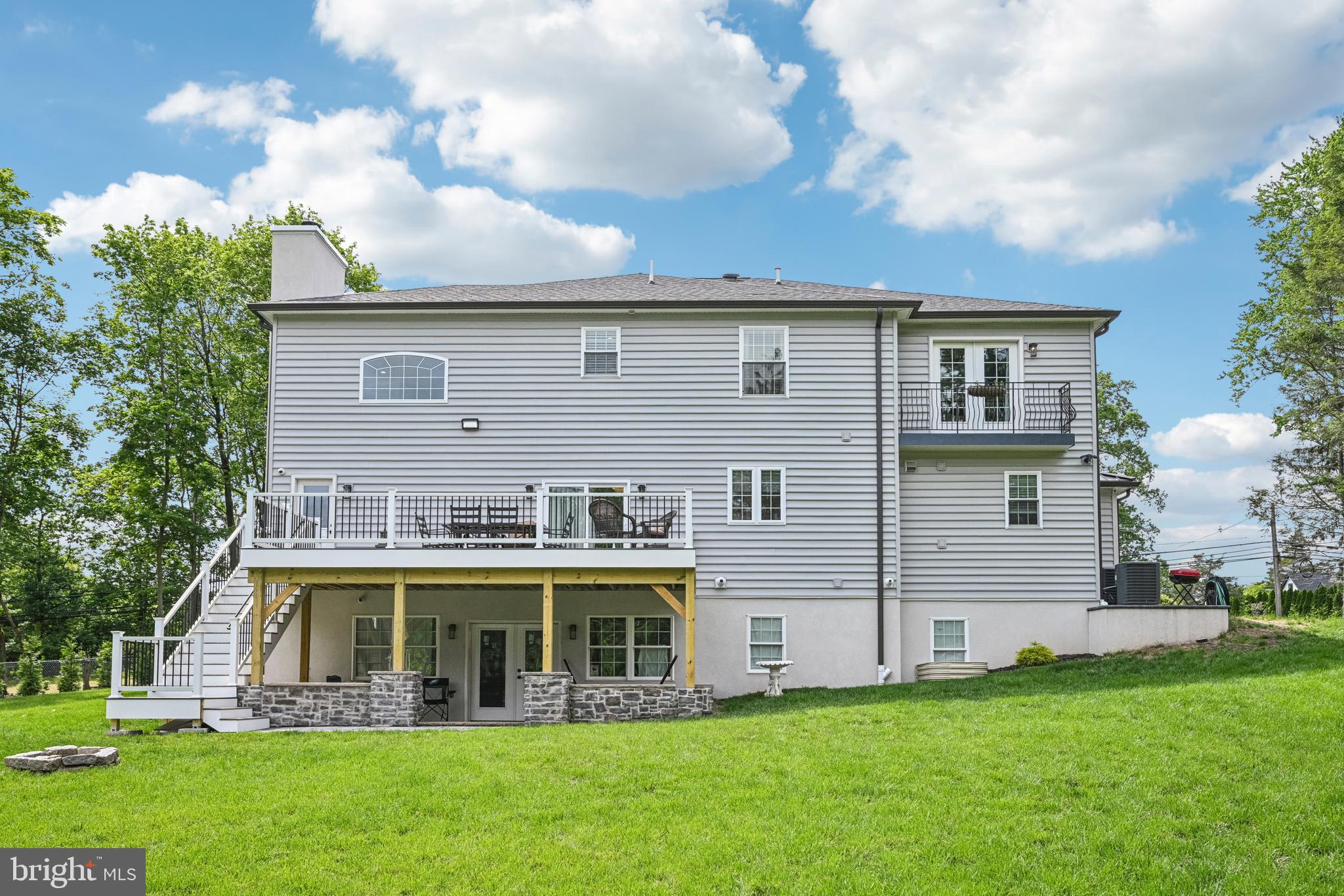 HUNTINGDON VALLEY - Residential
