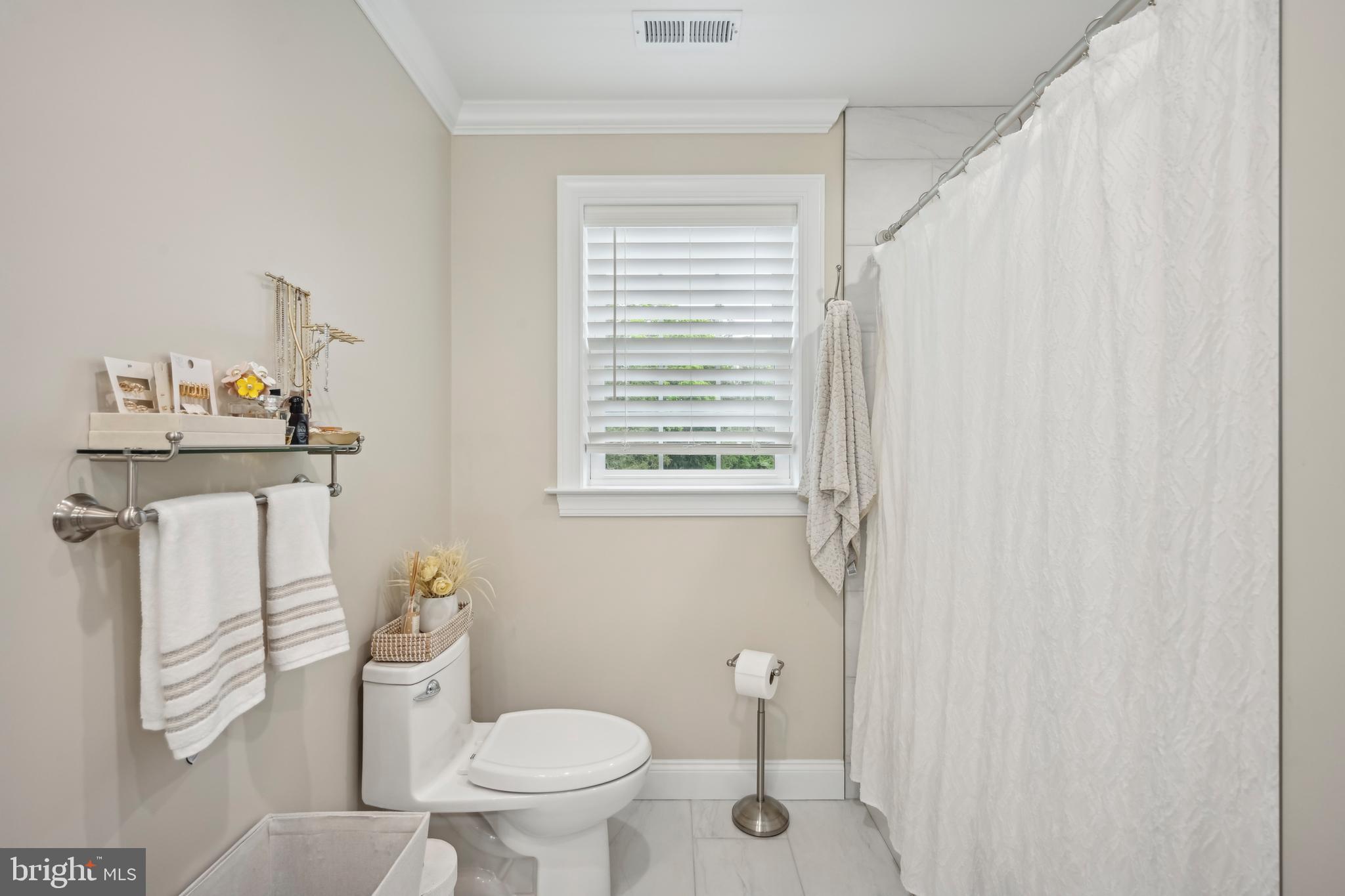 HUNTINGDON VALLEY - Residential