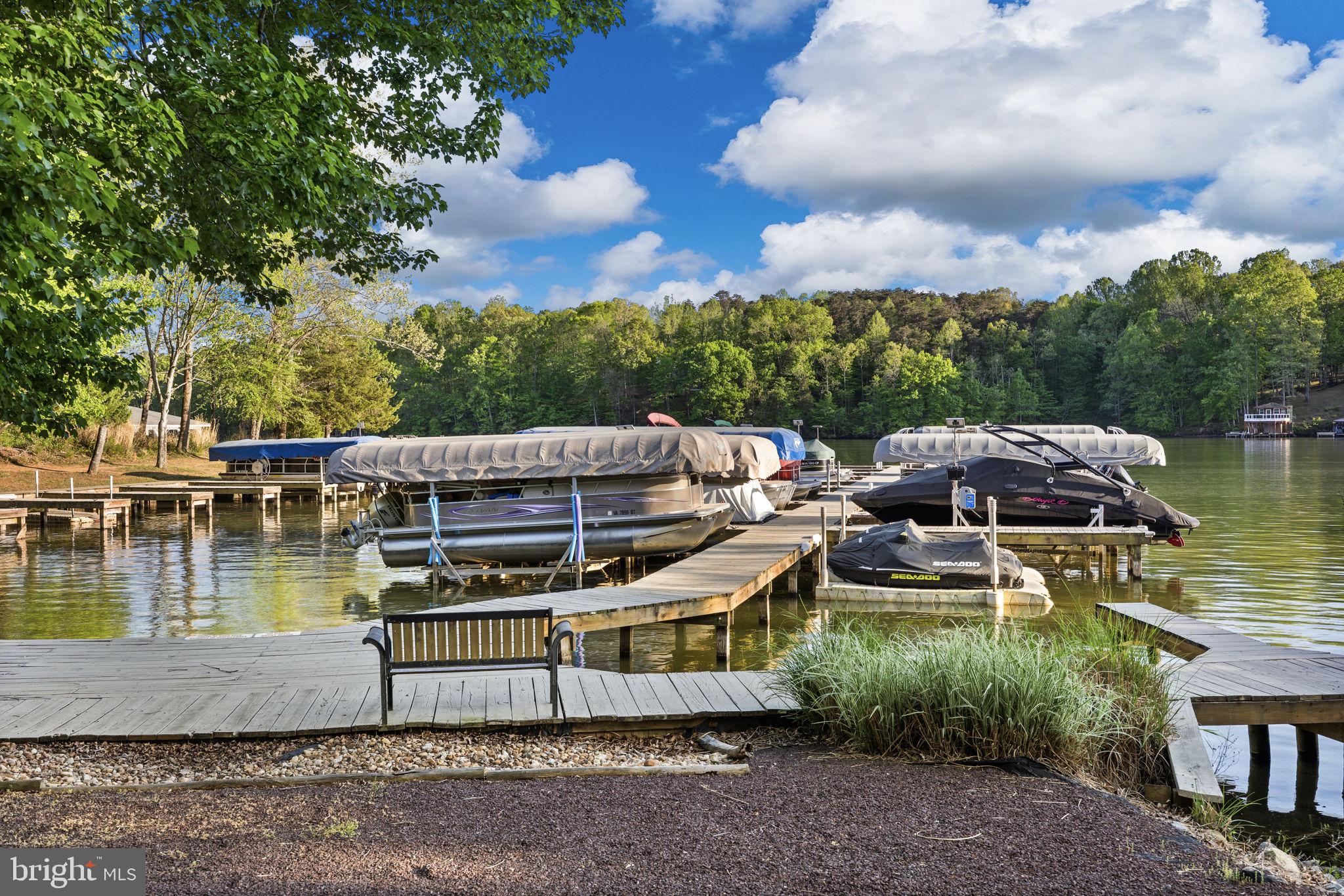 WYNDEMERE - Residential