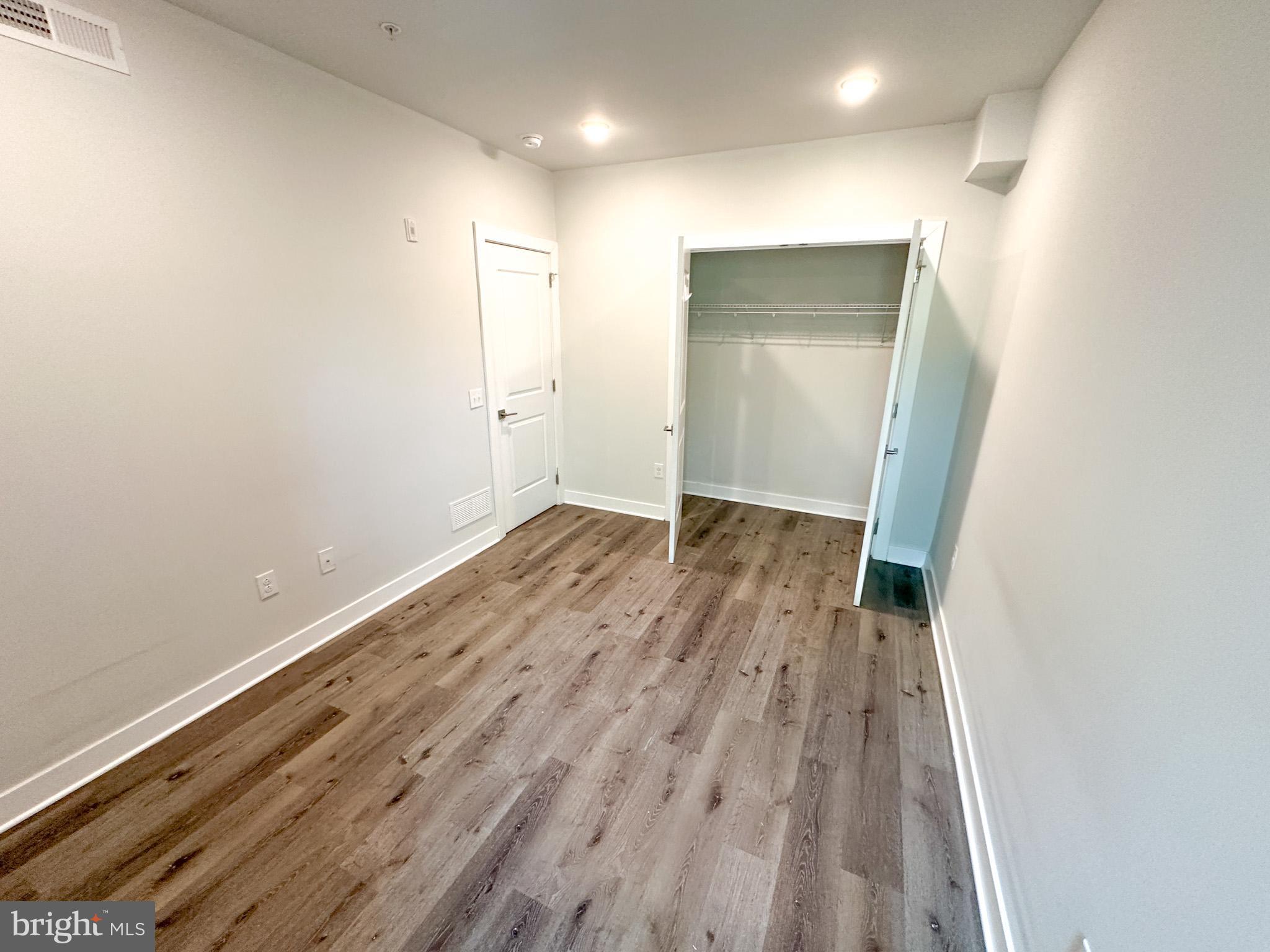 EAST KENSINGTON - Residential Lease