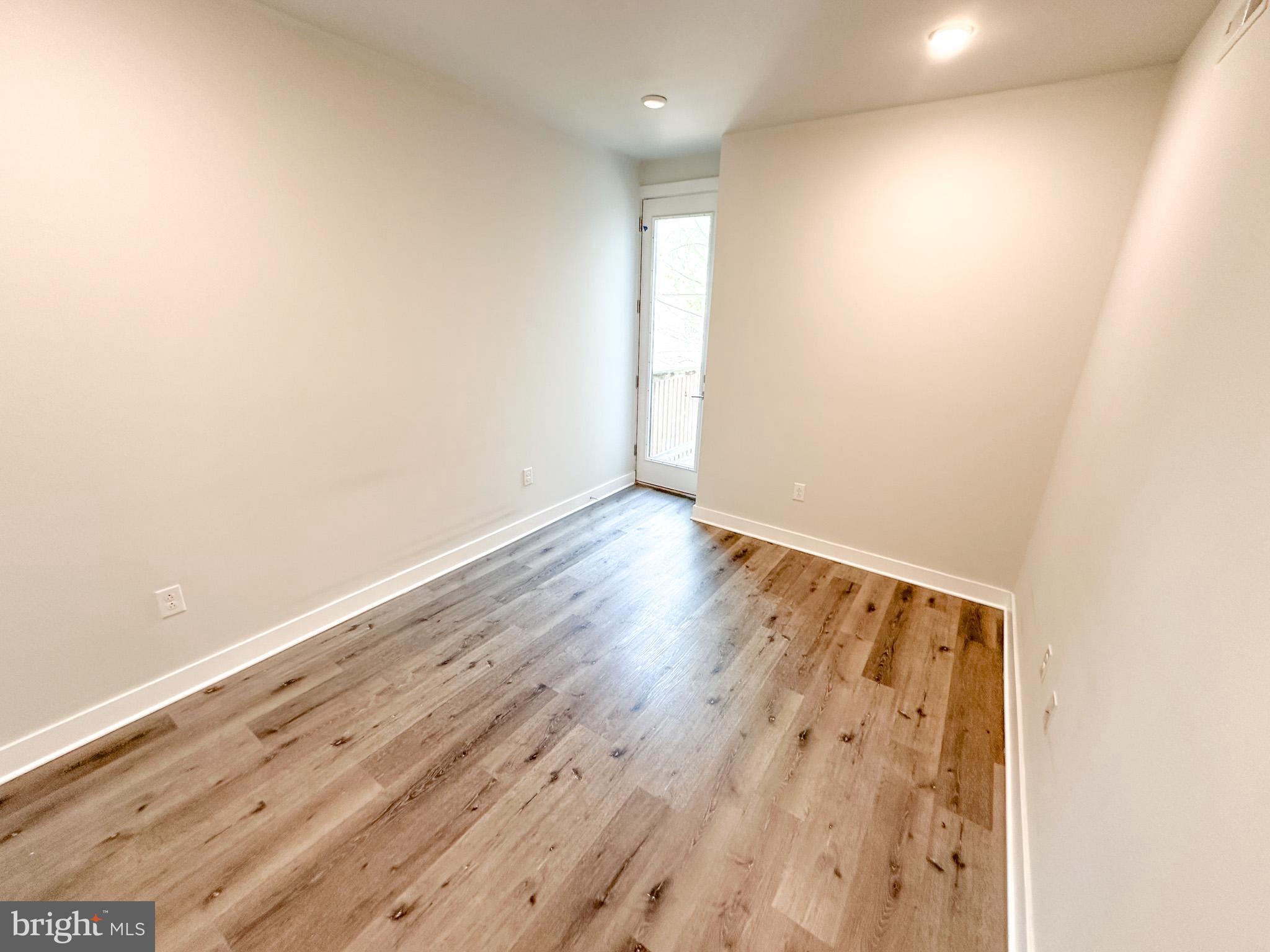 EAST KENSINGTON - Residential Lease