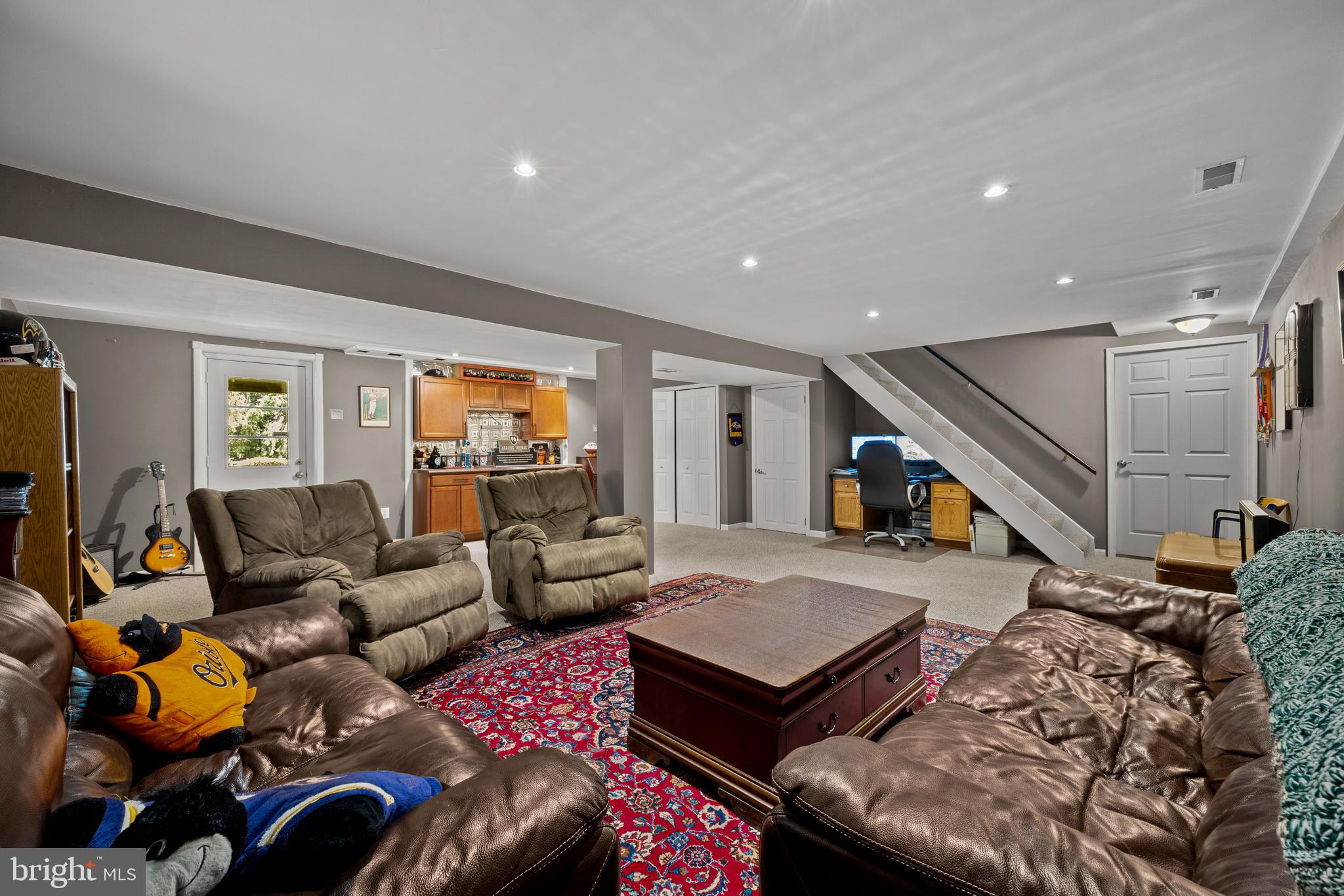 ADVOCATE HILL FARMS - Residential