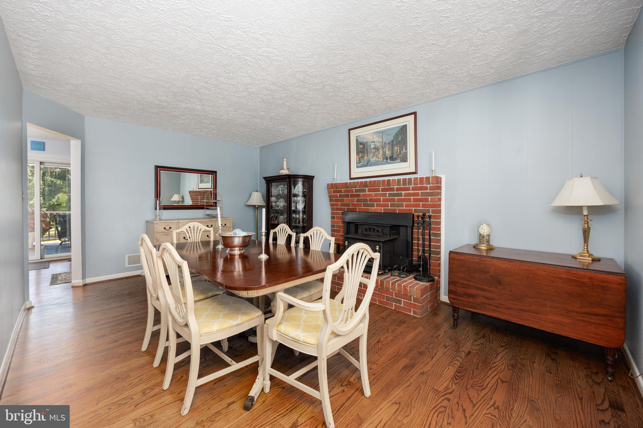 ADVOCATE HILL FARMS - Residential