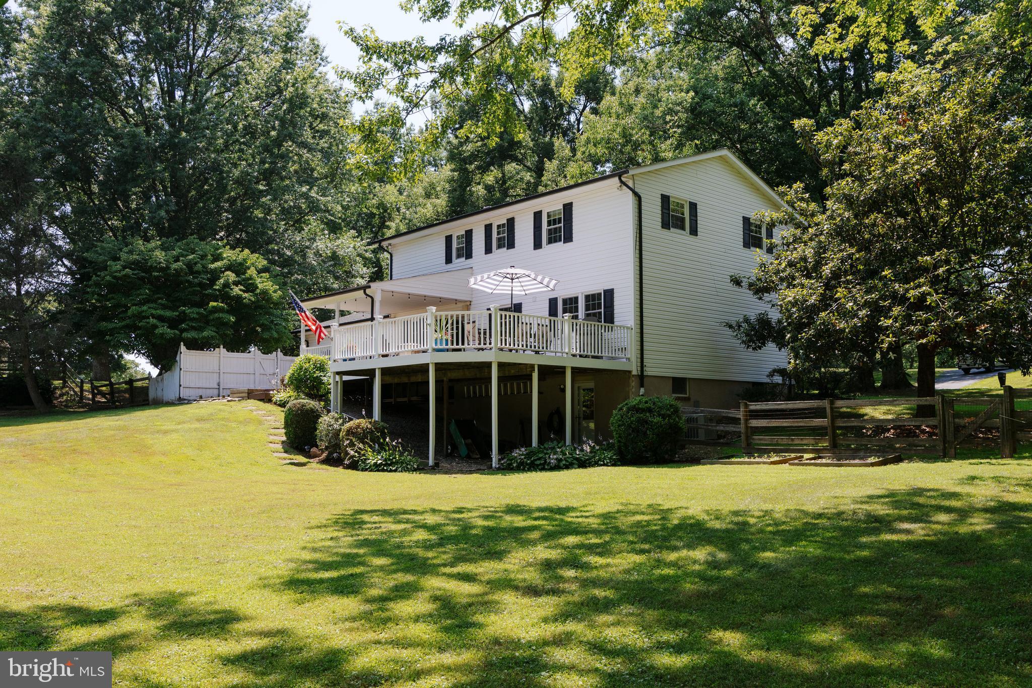 ADVOCATE HILL FARMS - Residential