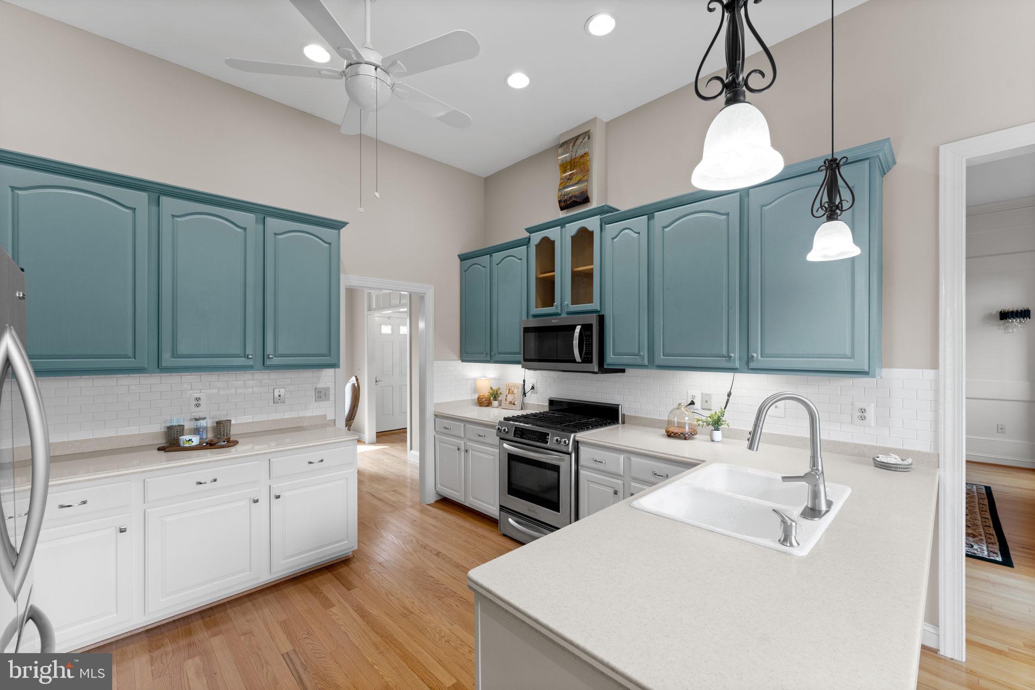 CLAIRMONT MANOR - Residential