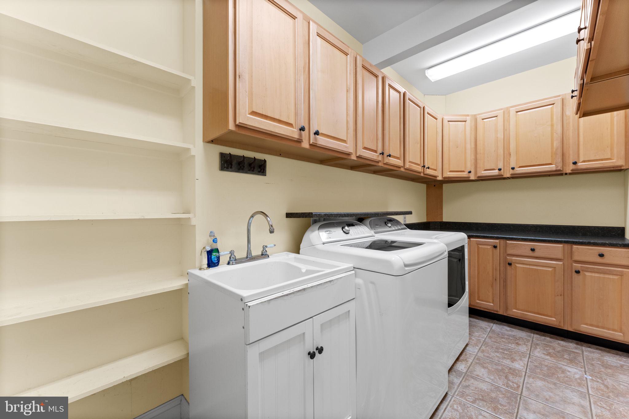 CLAIRMONT MANOR - Residential