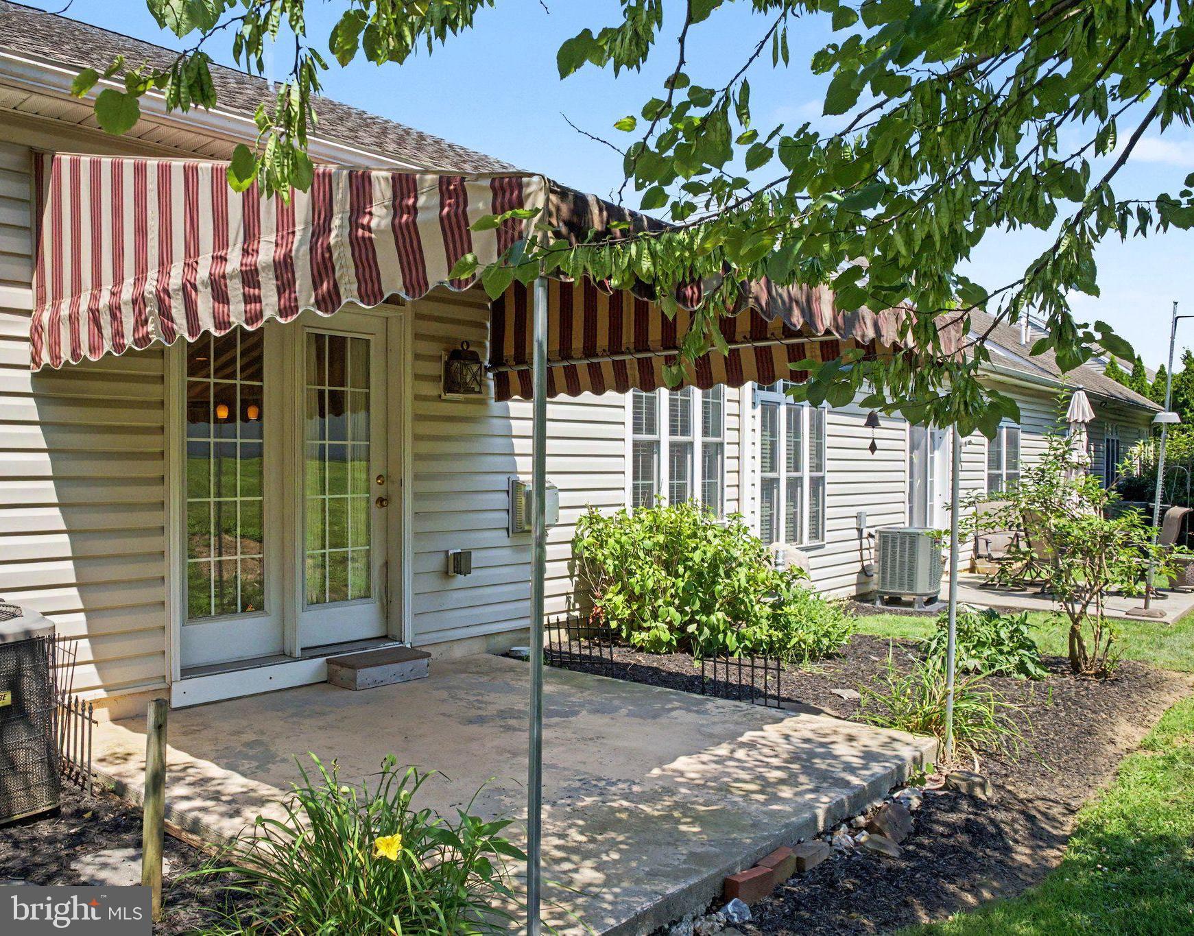 CARRIAGES ON ELM - Residential