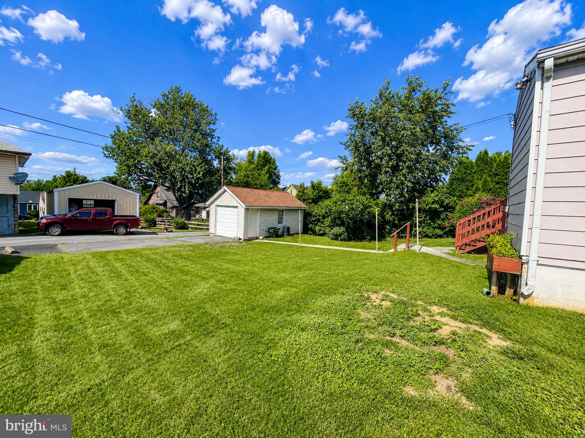 SOUTH LEBANON TOWNSHIP - Residential