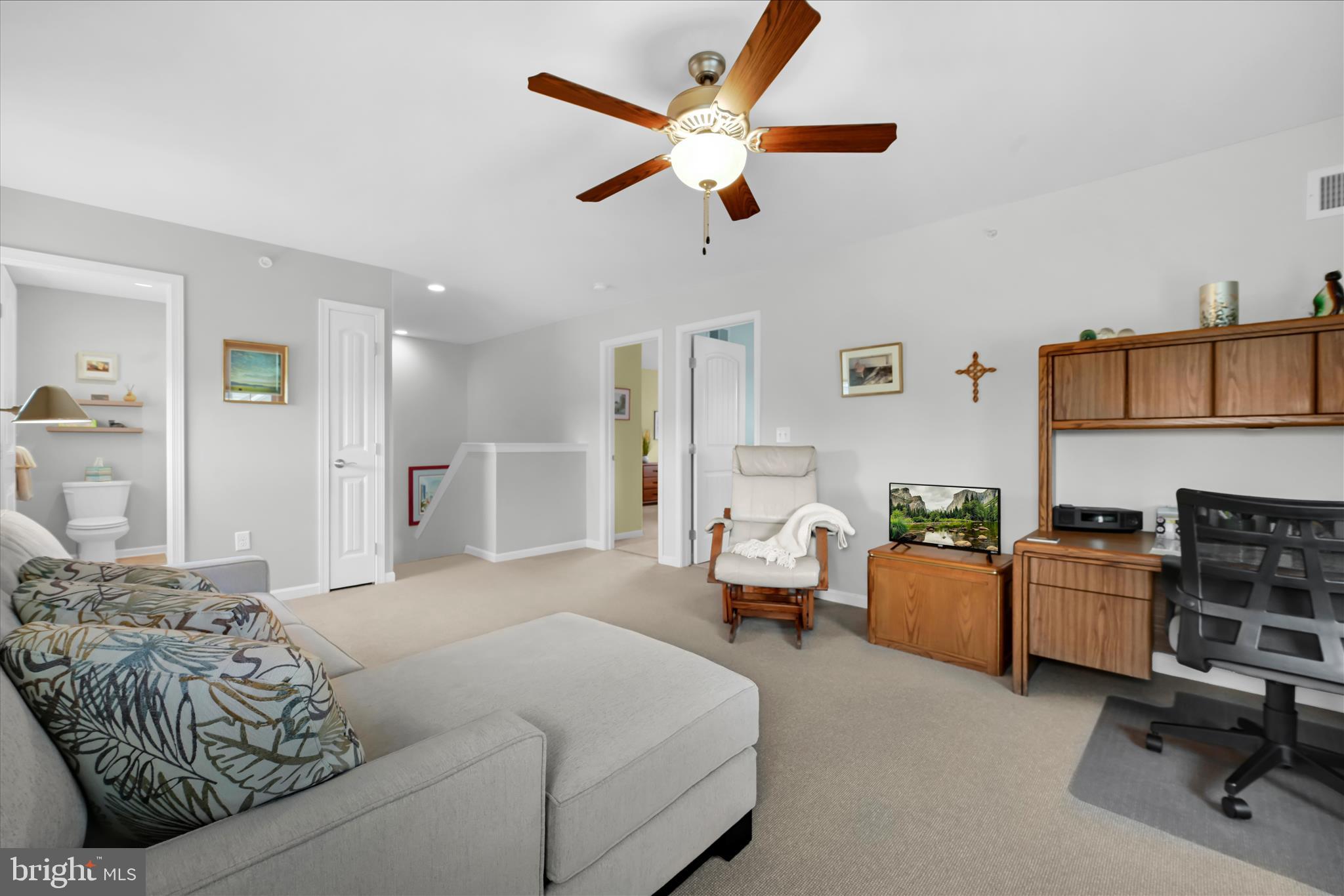 WOODS EDGE - Residential