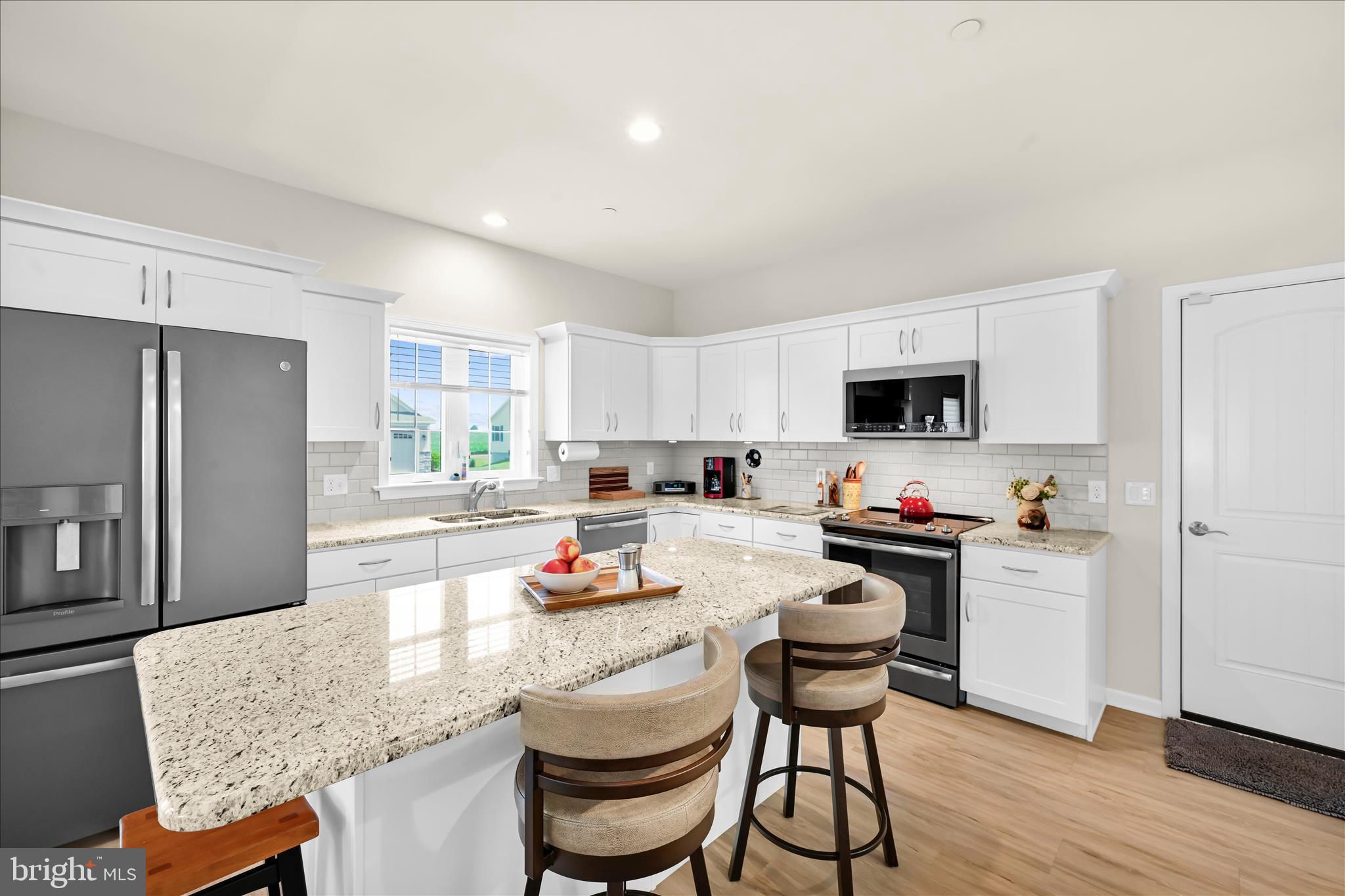 WOODS EDGE - Residential