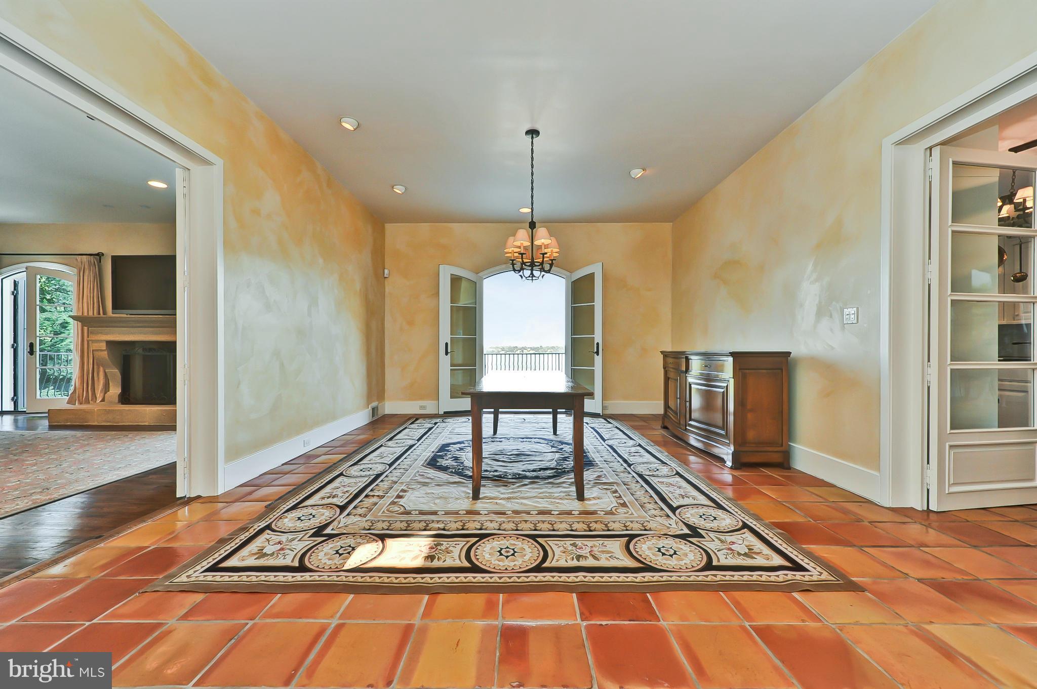 ARCTURUS ON THE POTOMAC - Residential