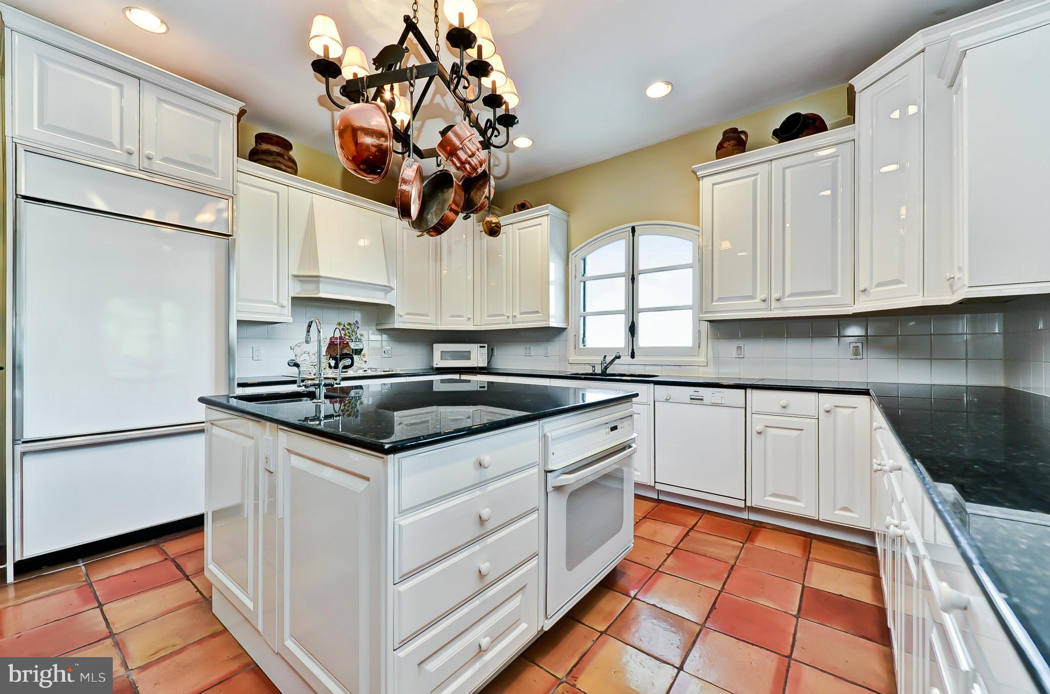 ARCTURUS ON THE POTOMAC - Residential
