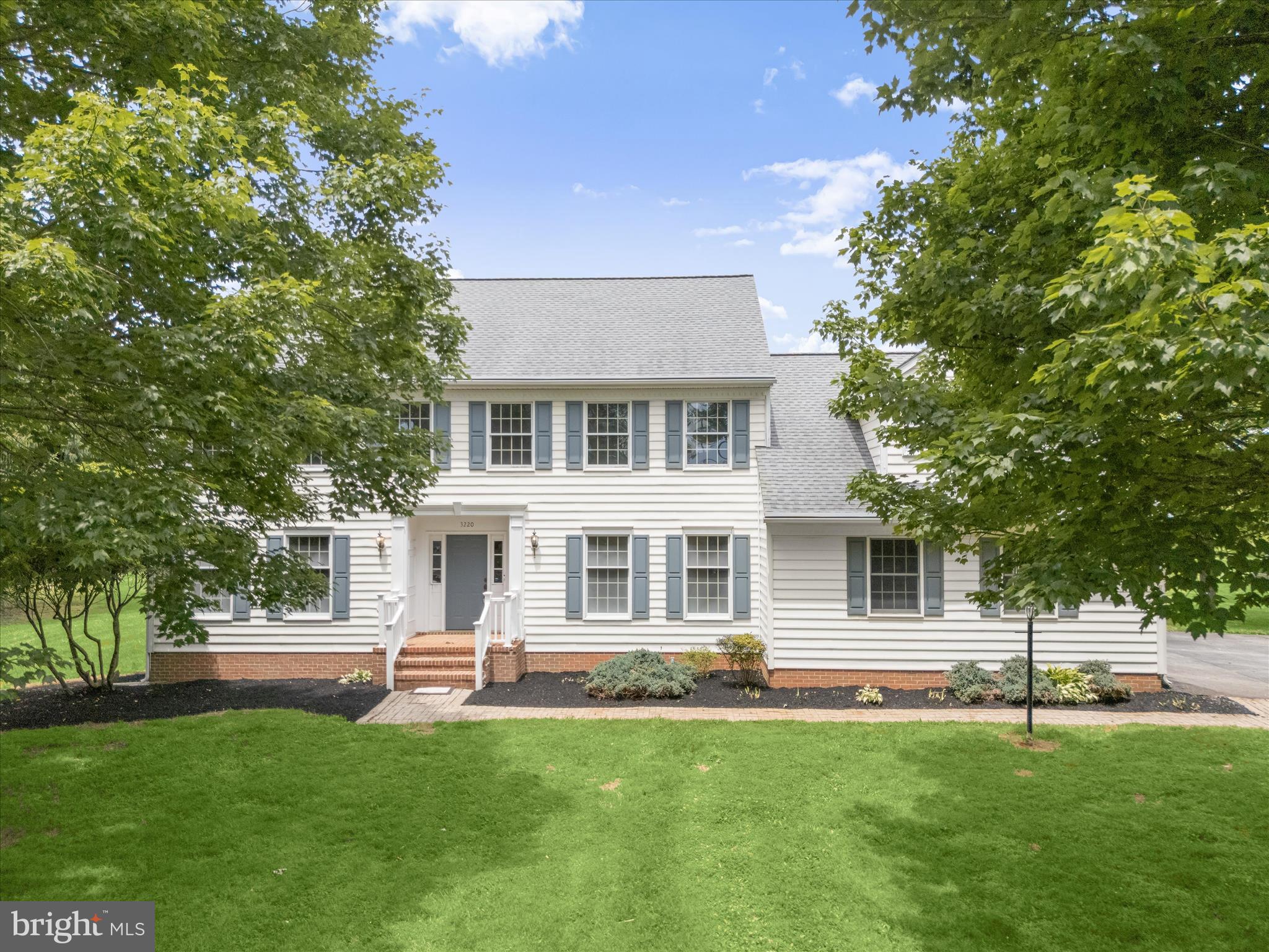 KINGS GRANT - Residential
