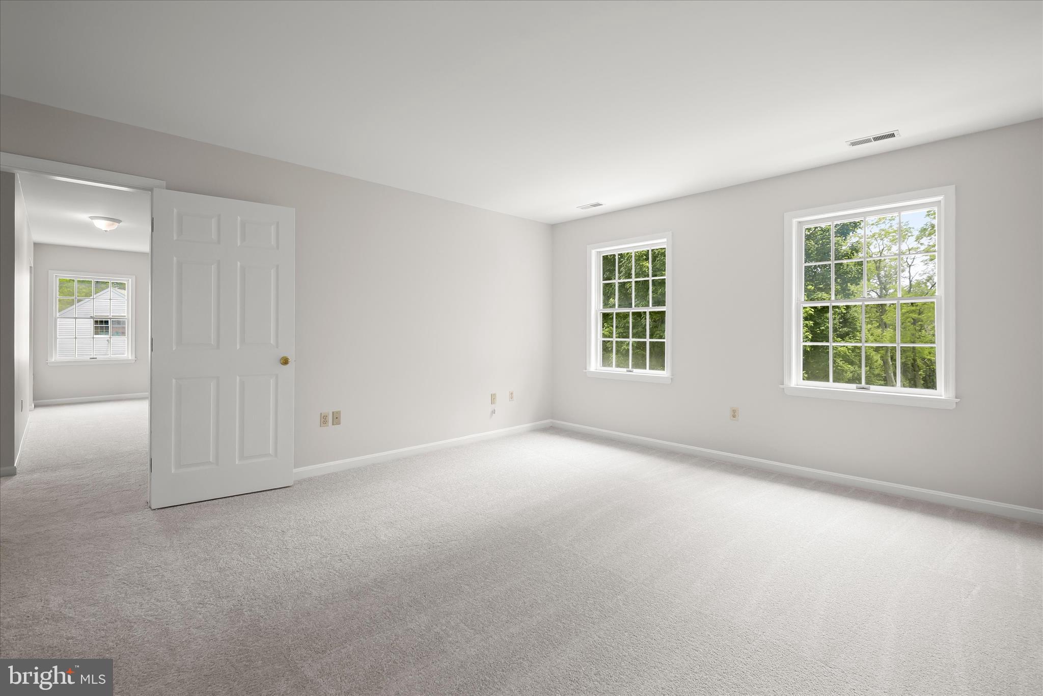 KINGS GRANT - Residential