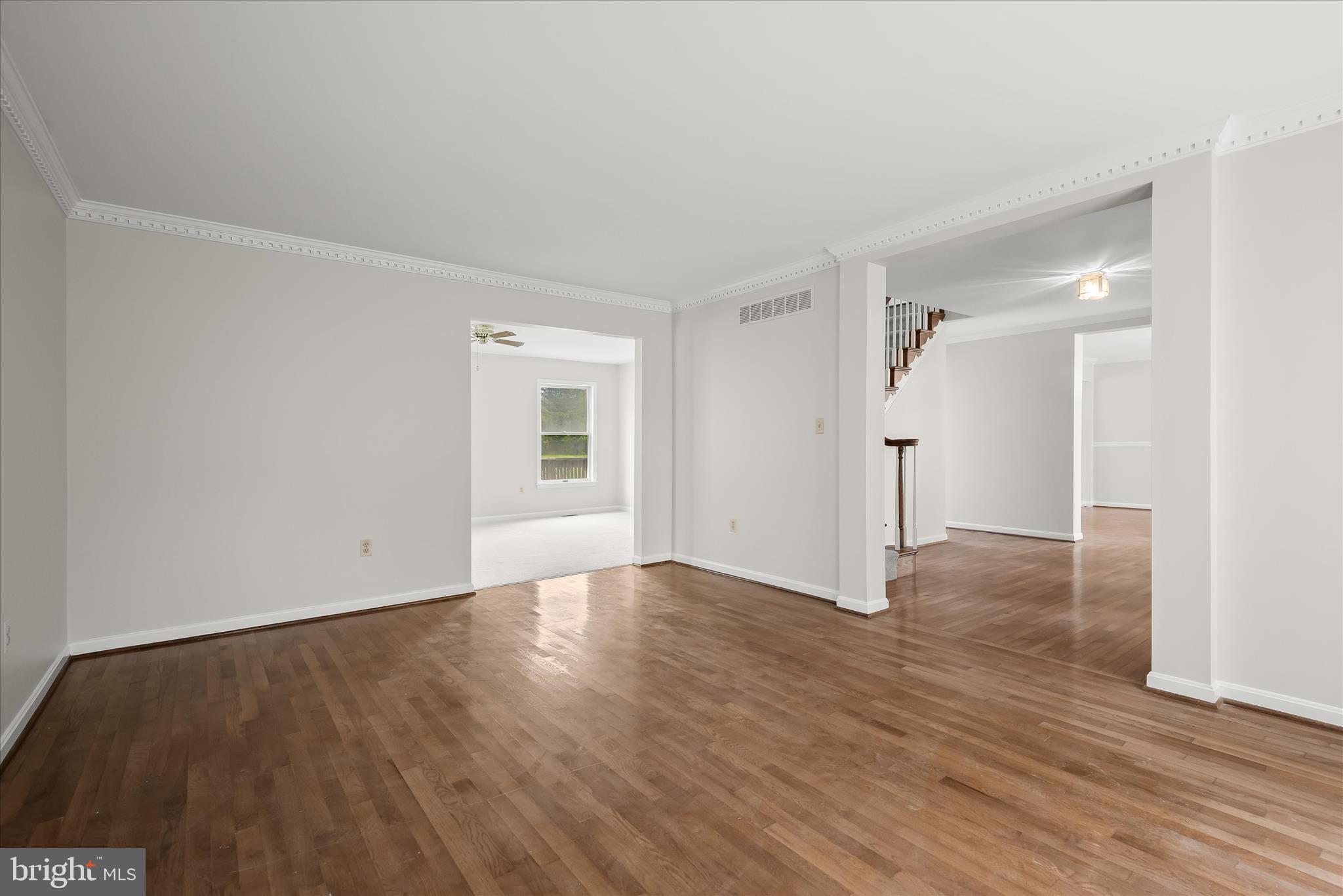 KINGS GRANT - Residential