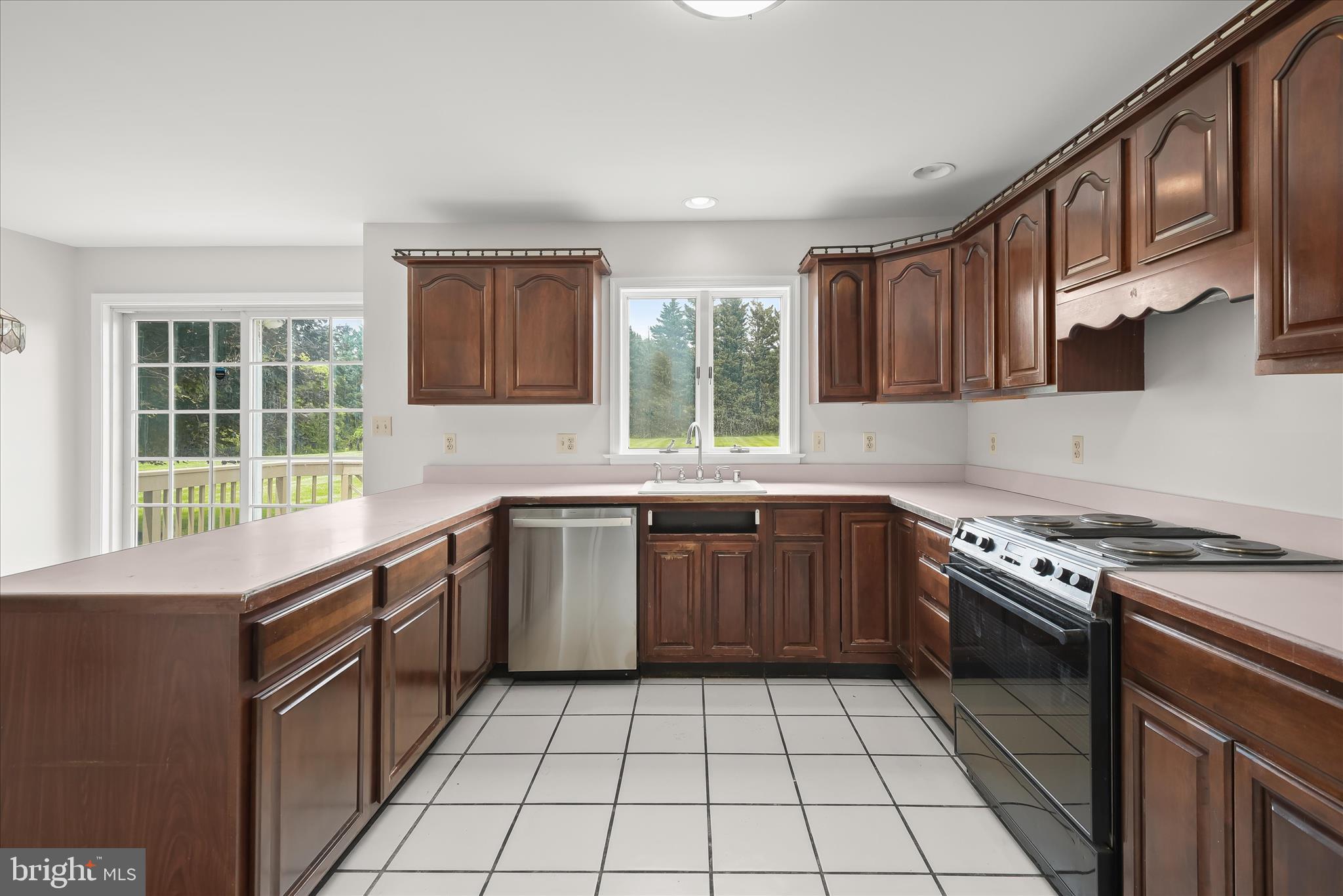 KINGS GRANT - Residential