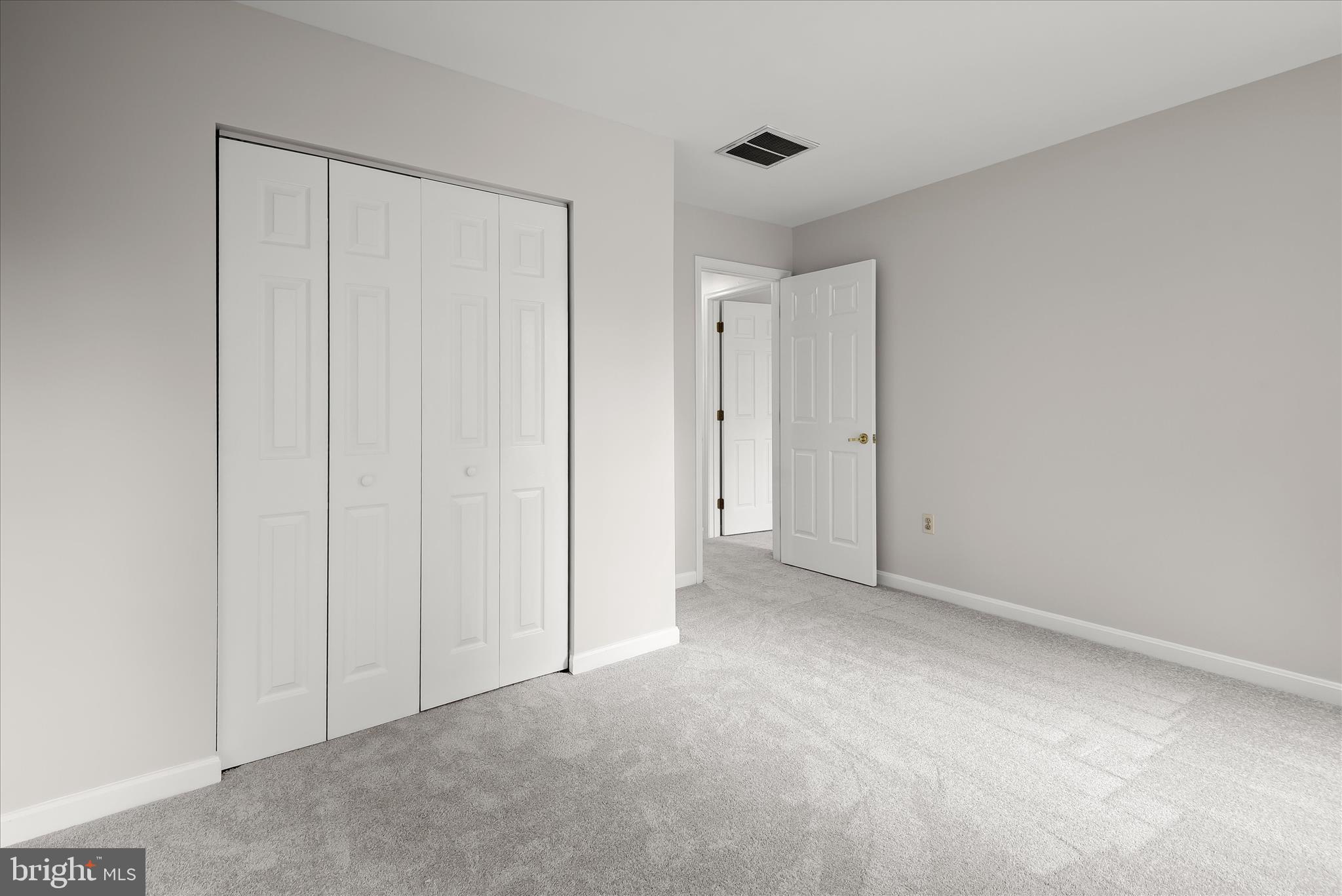 KINGS GRANT - Residential
