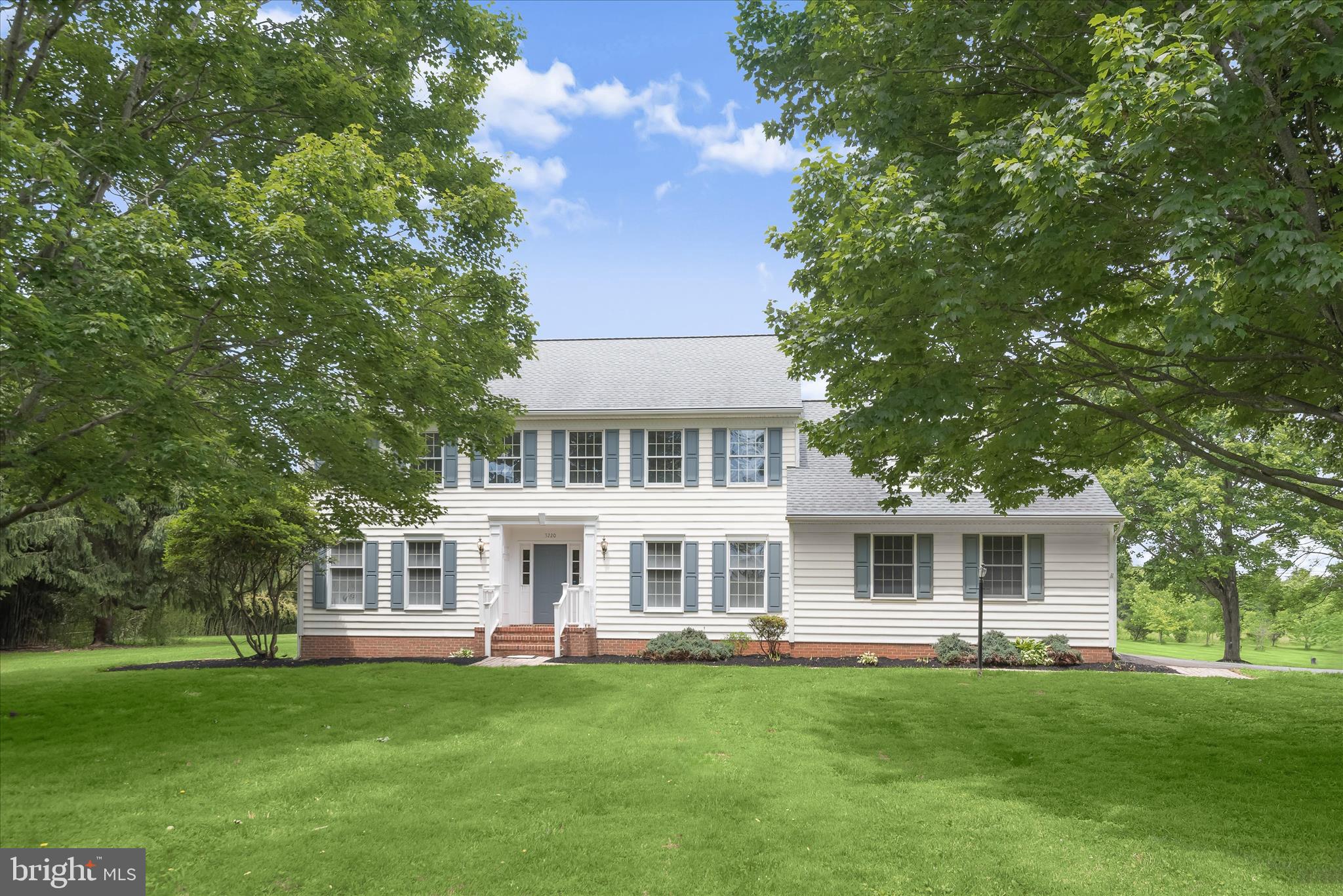 KINGS GRANT - Residential