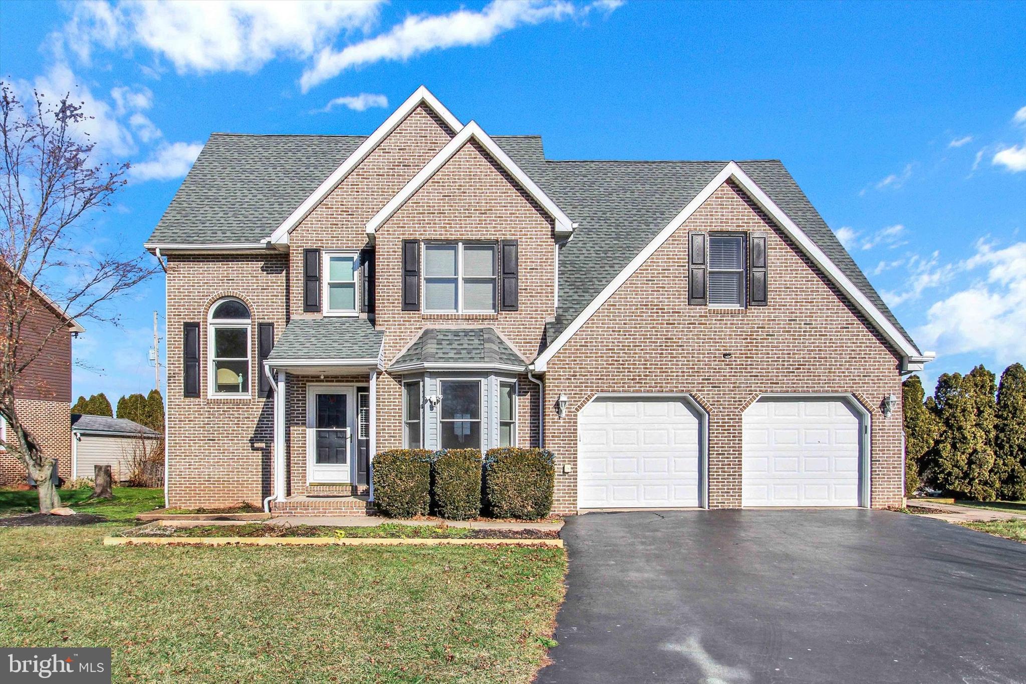 ADMIRE SPRINGS - Residential