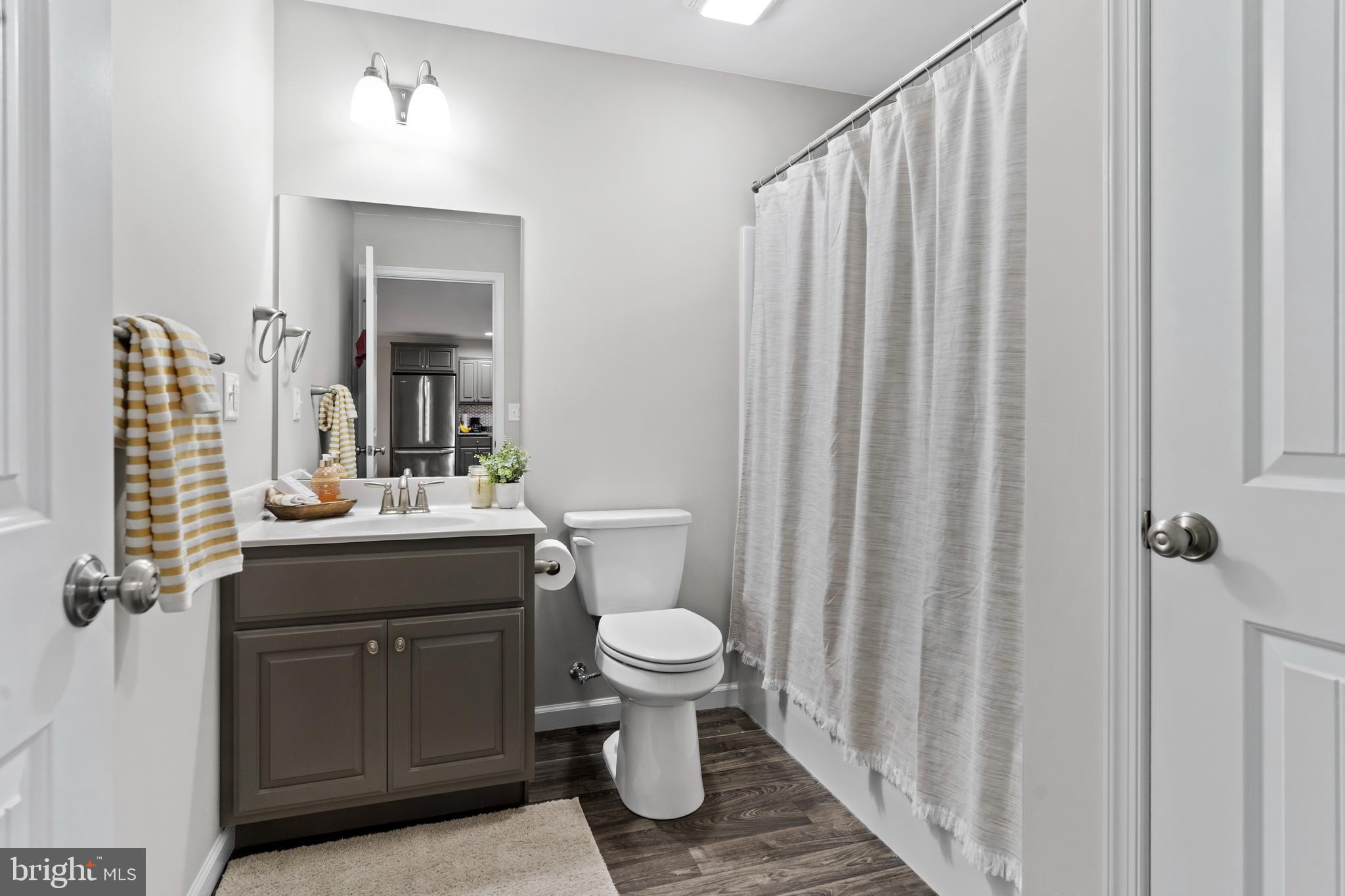 THORNWOOD VILLAGE - Residential