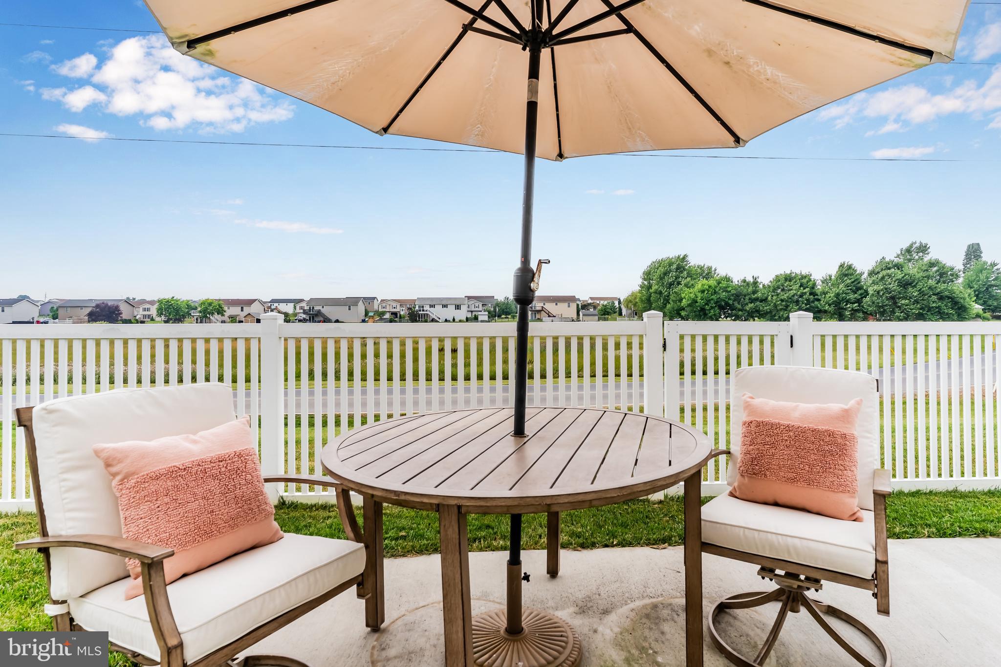 THORNWOOD VILLAGE - Residential