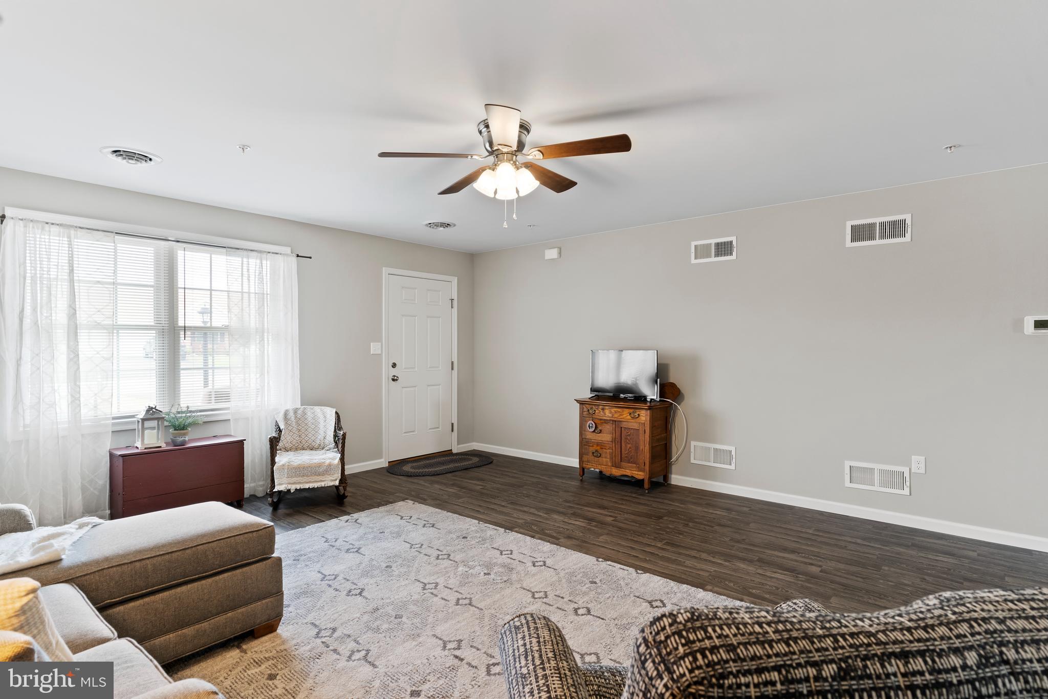 THORNWOOD VILLAGE - Residential