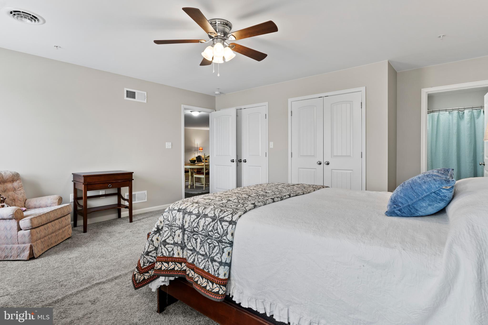 THORNWOOD VILLAGE - Residential