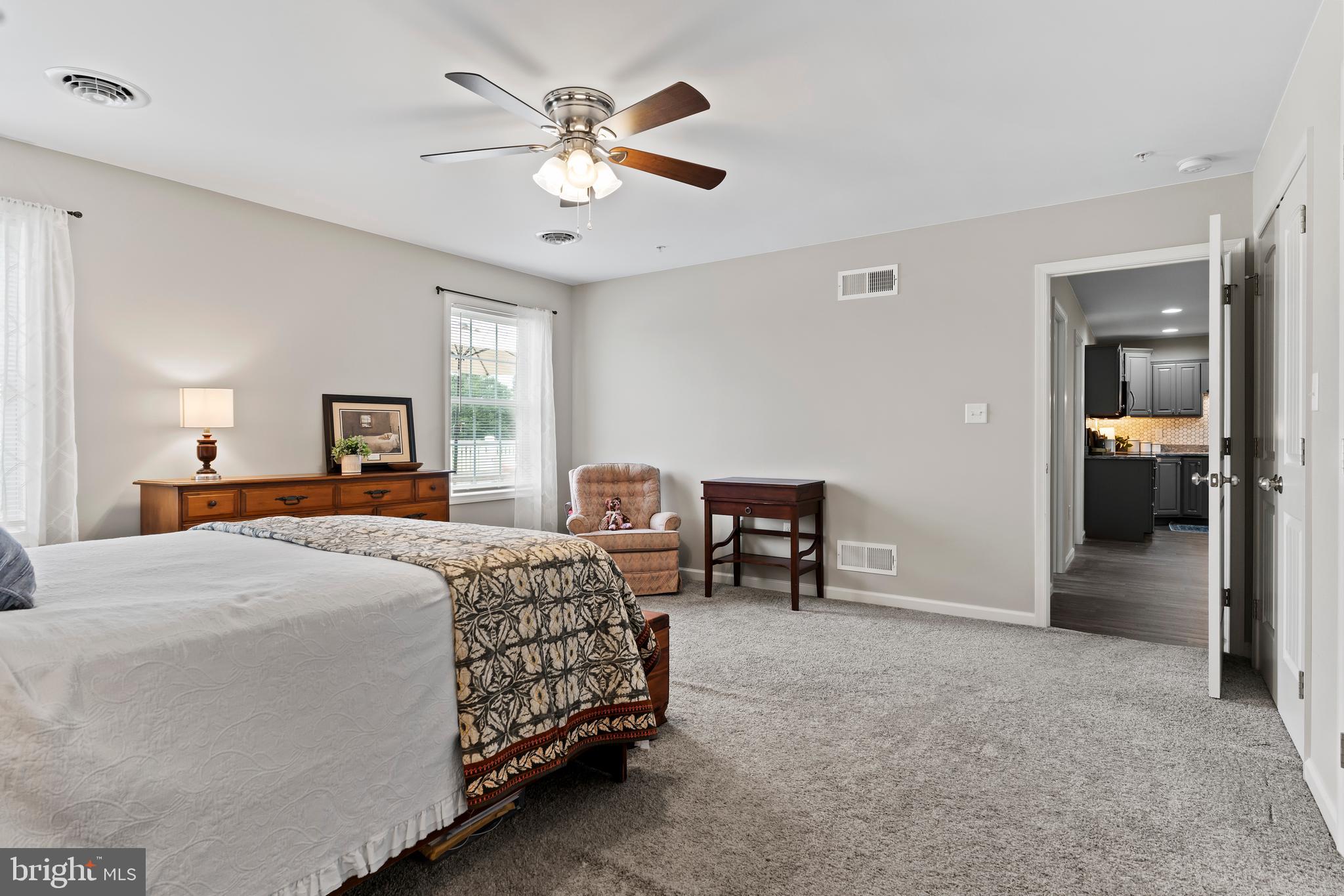 THORNWOOD VILLAGE - Residential