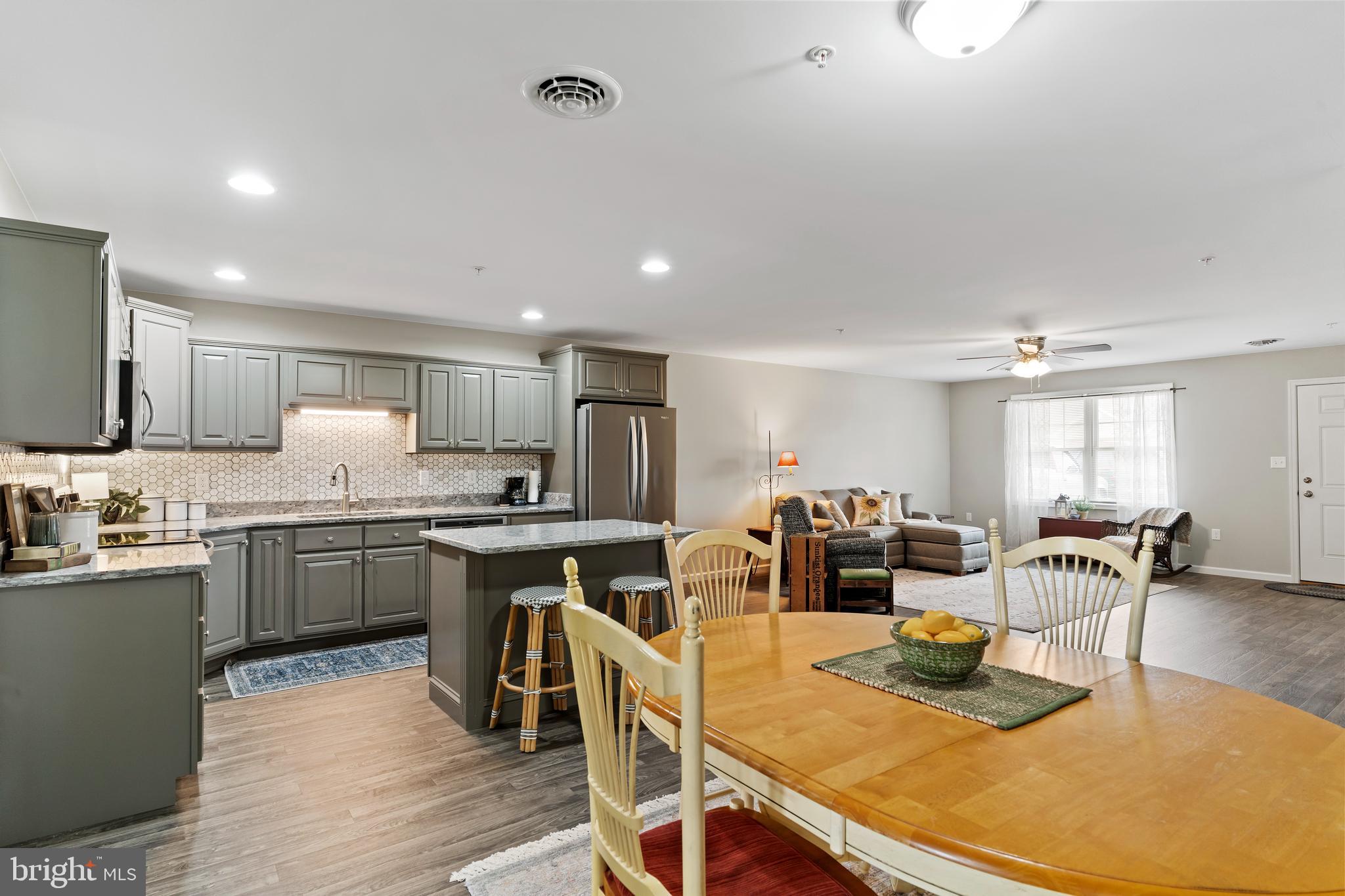 THORNWOOD VILLAGE - Residential
